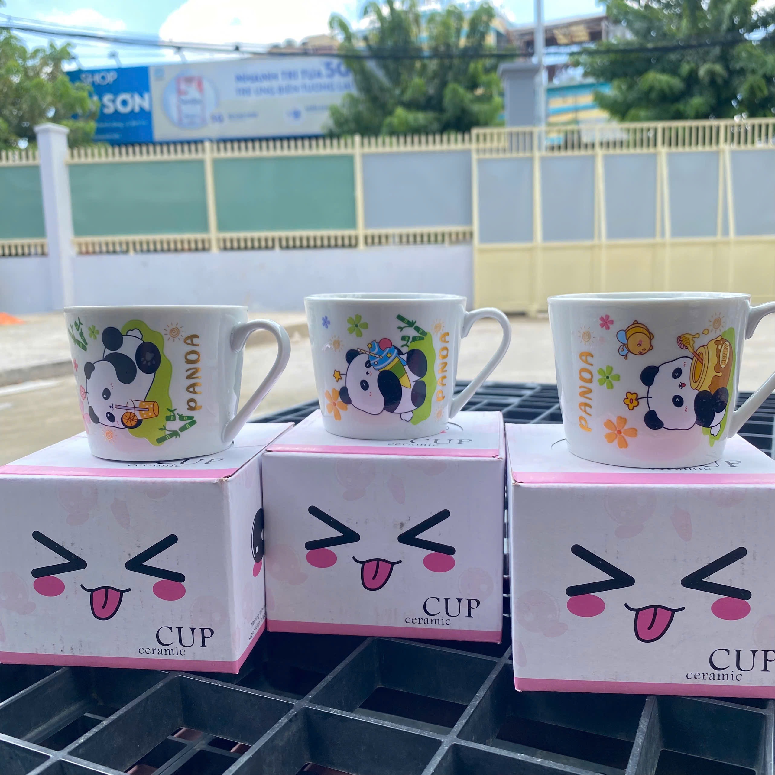 [100] Set Ly Sứ Kèm Muỗng GẤU TRÚC