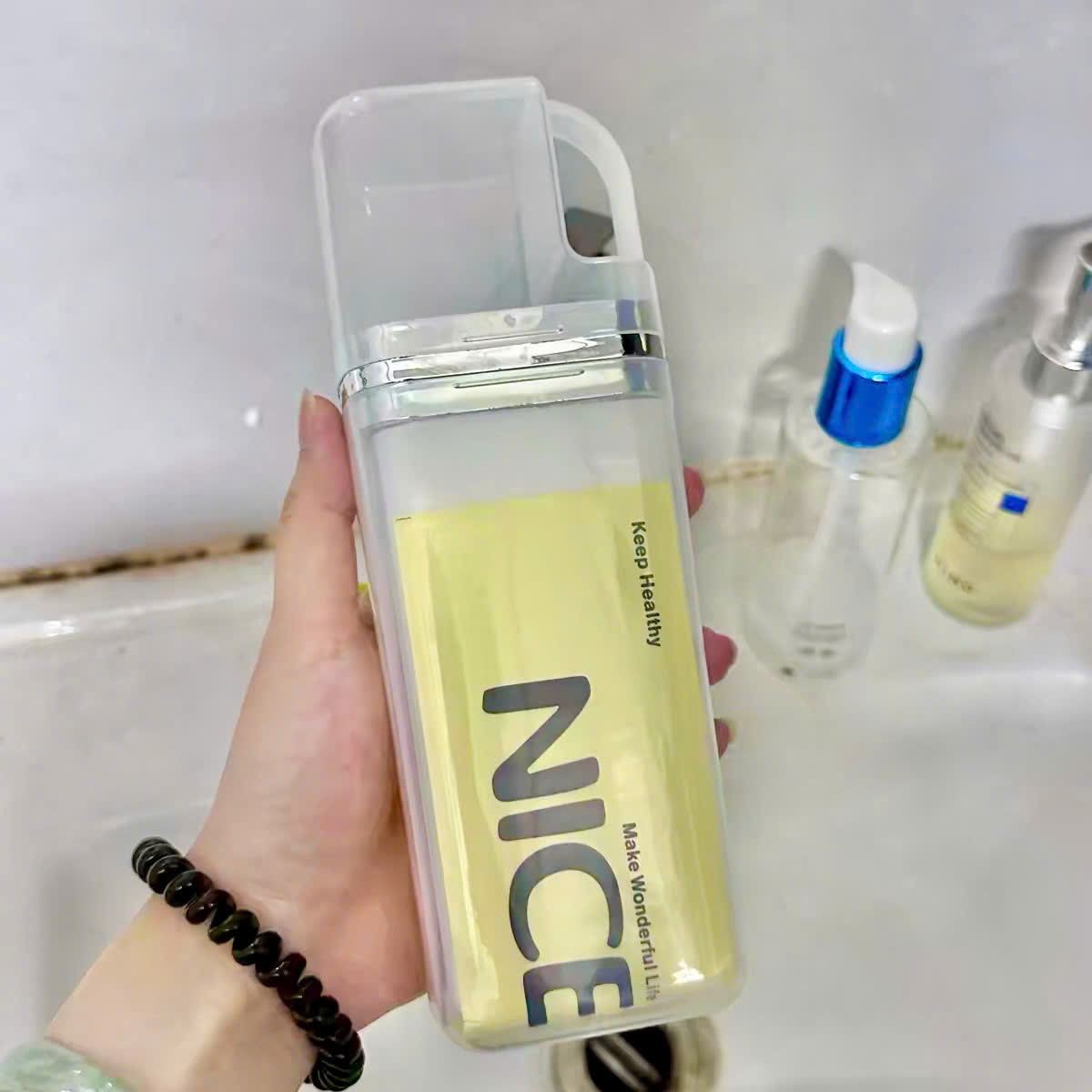 [230] Hộp Đựng Bàn Chải Du Lịch NICE (nhựa dẻo)