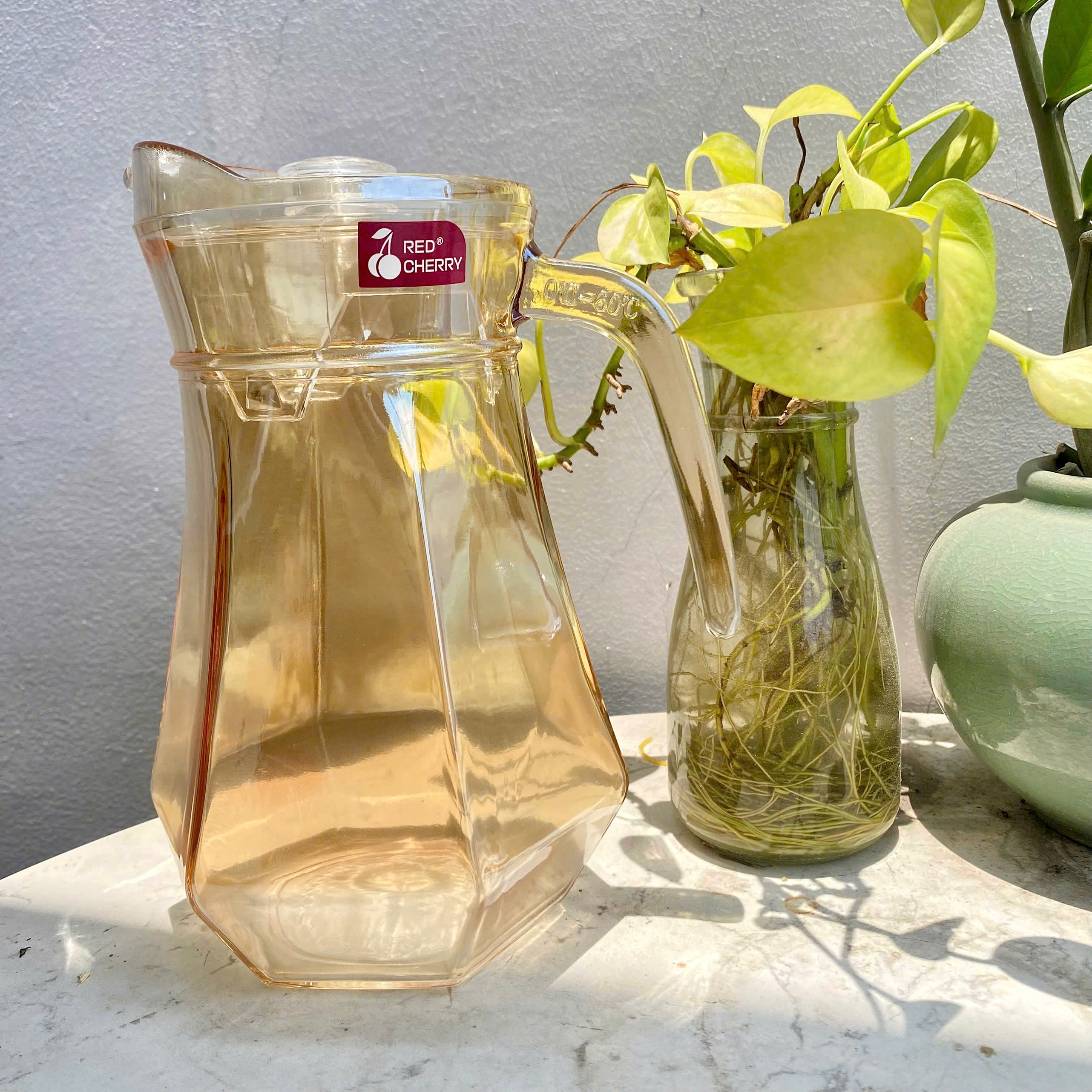 [12] Bình Nước Thủy Tinh Hổ Phách 1.3L Red Cherry LJH-HP (V)