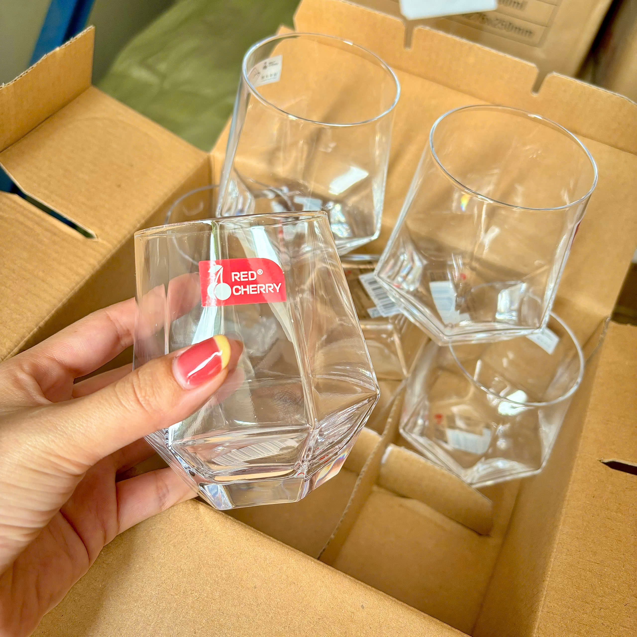 [12] Set 6 Ly Thủy Tinh Lục Giác Red Cherry 330ml HS6797 (V)