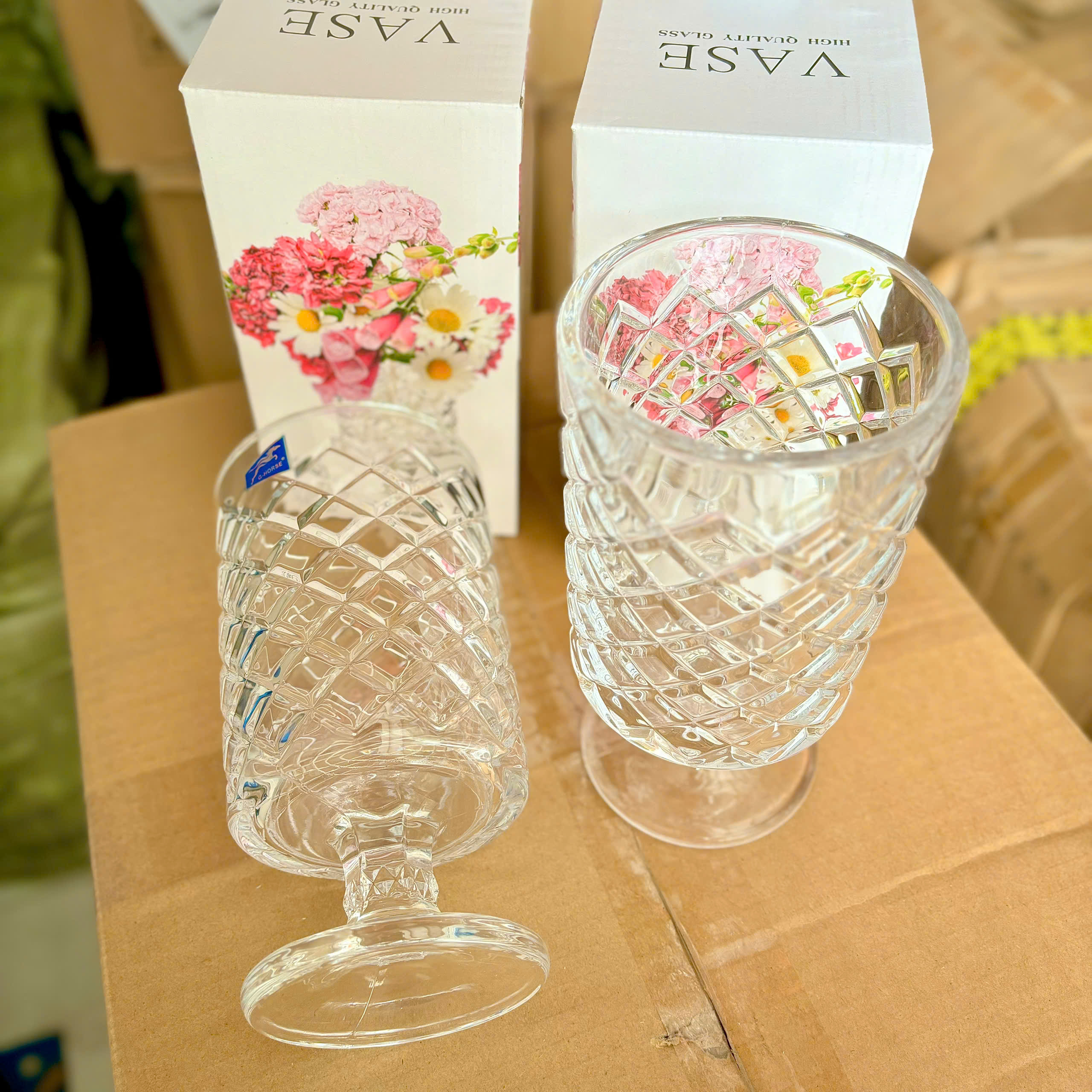 [15] Bình Cắm Hoa Thủy Tinh ĐẾ CAO 19cm G-Horse BMHP14307LXT (V)