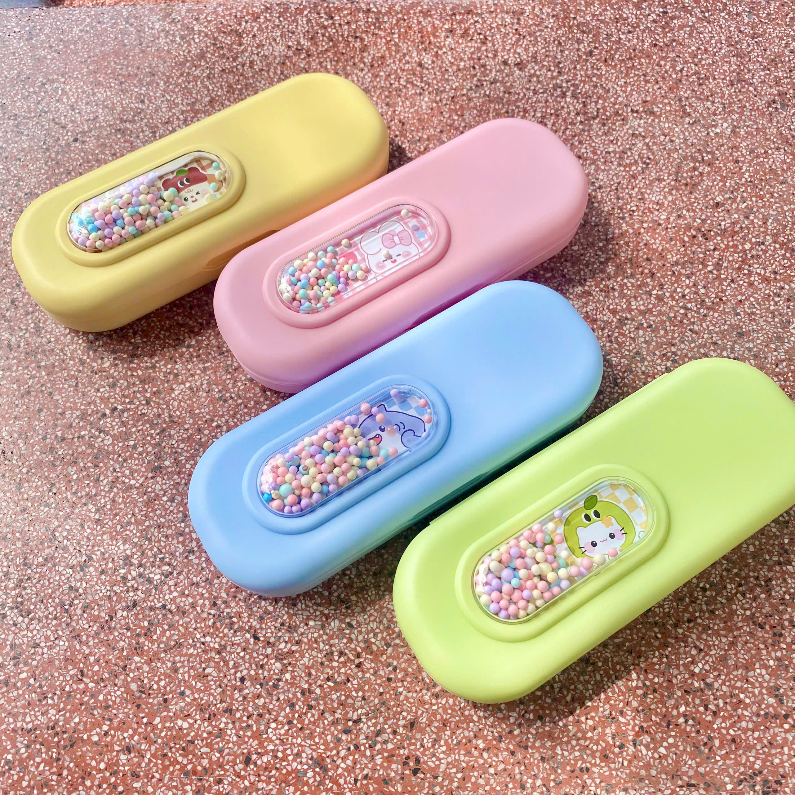 [150] Hộp Bút Nhựa Màu Hoạt Hình 3D