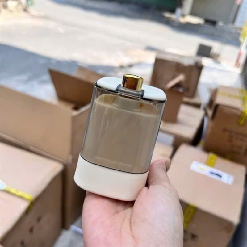 [200] Hộp Đựng Tăm Có Nút BẤM 886