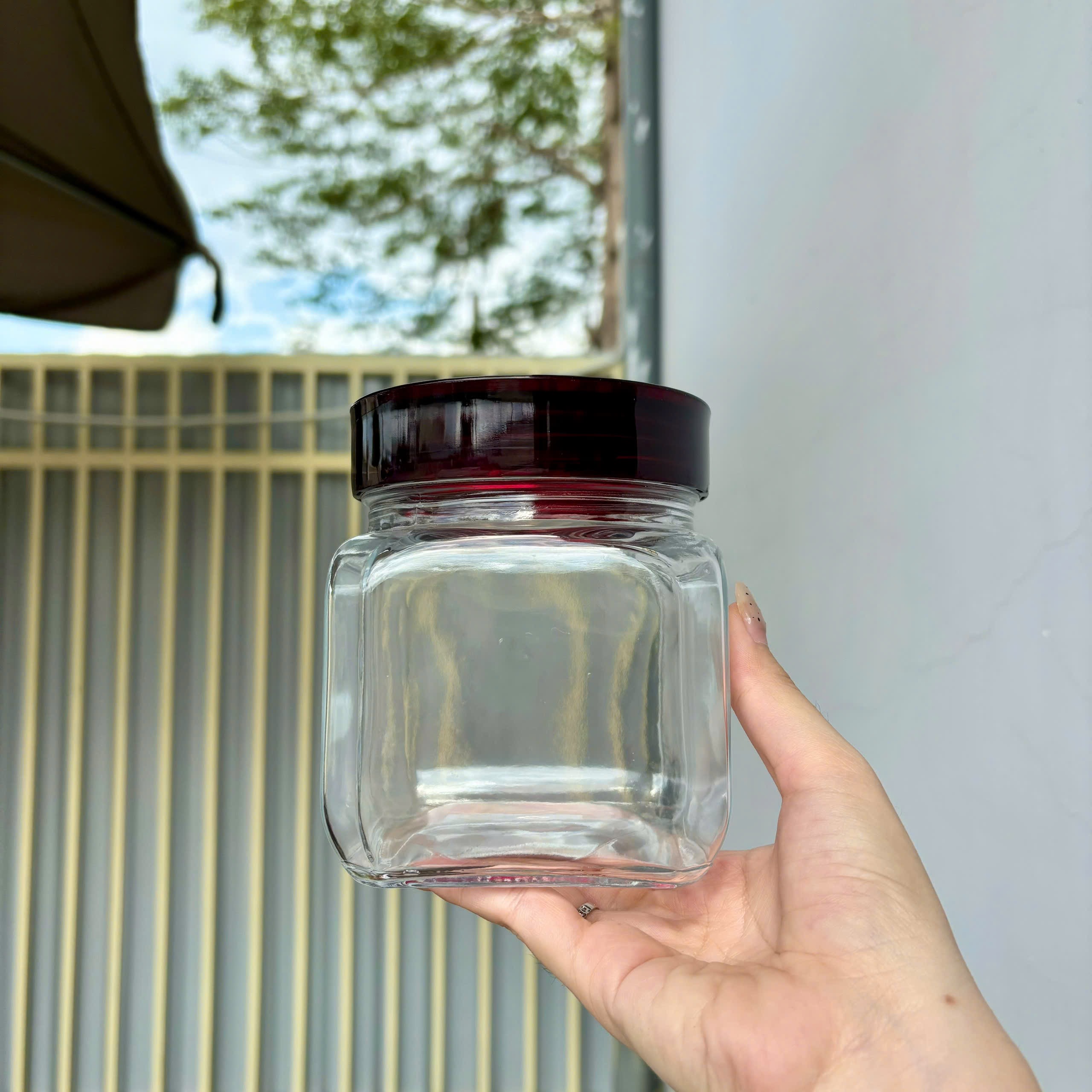 [24] Hủ Thủy Tinh Vuông Nắp Đỏ N620 600ml (V)