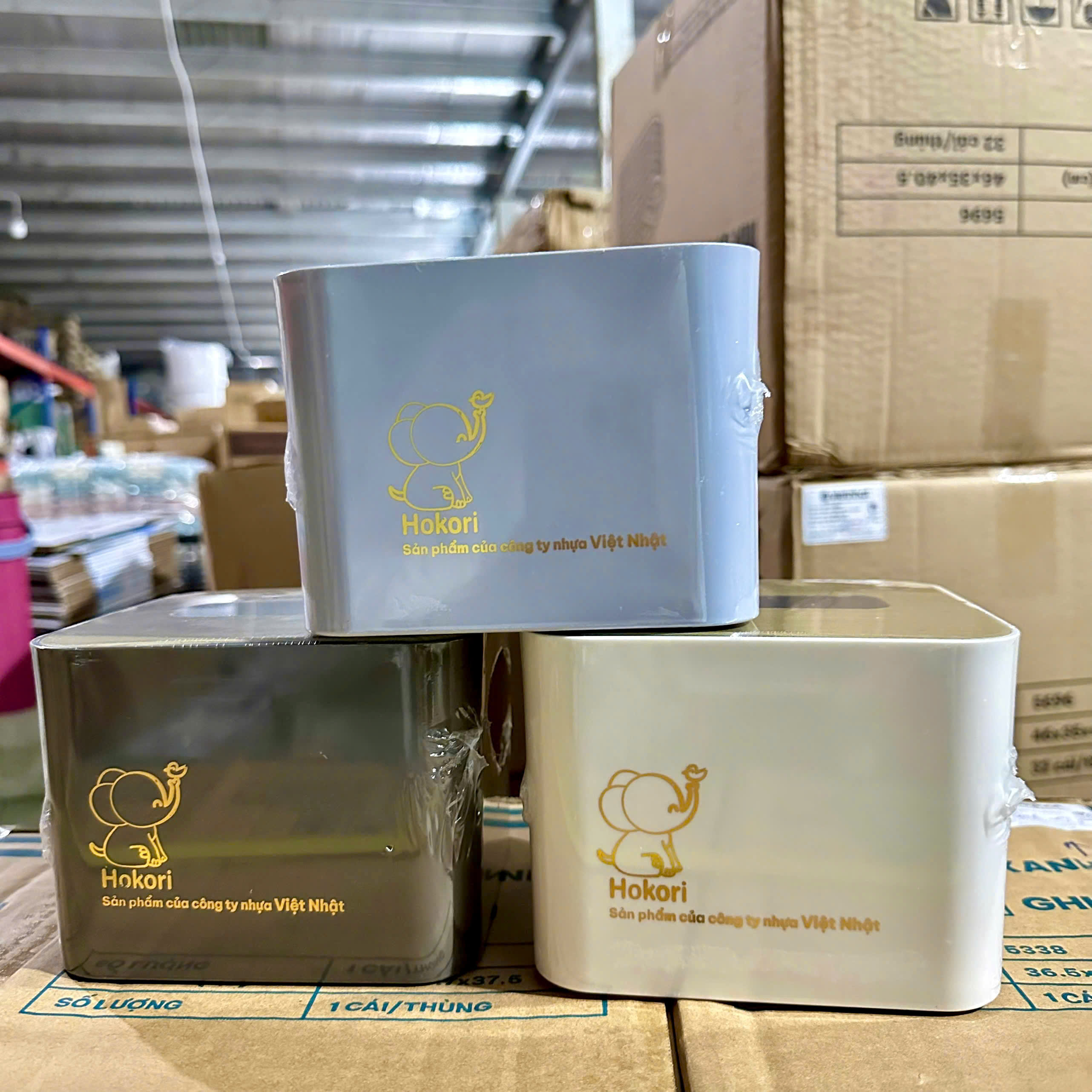 [36] Hộp Đựng Giấy Vuông HOKORI 2736