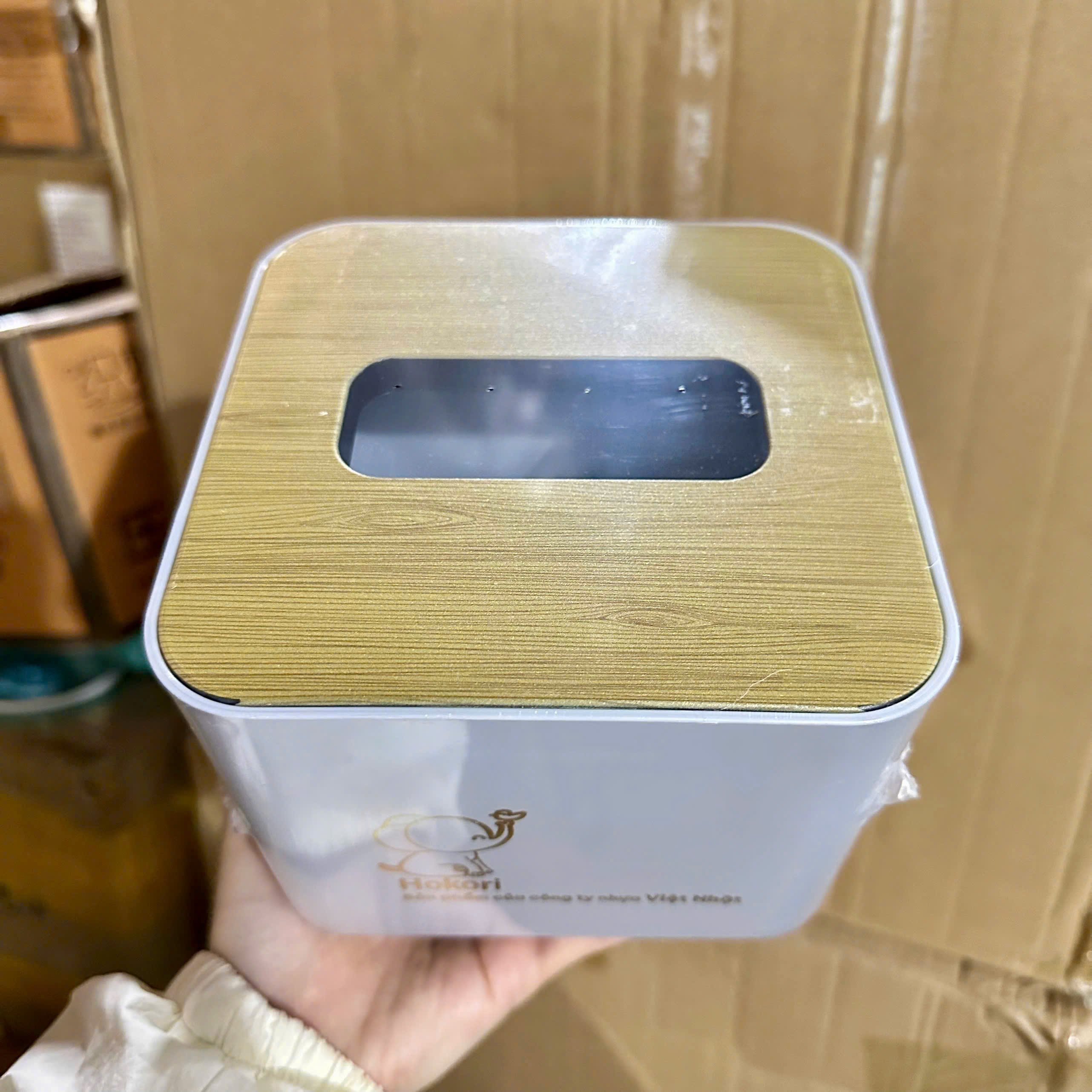 [36] Hộp Đựng Giấy Vuông HOKORI 2736
