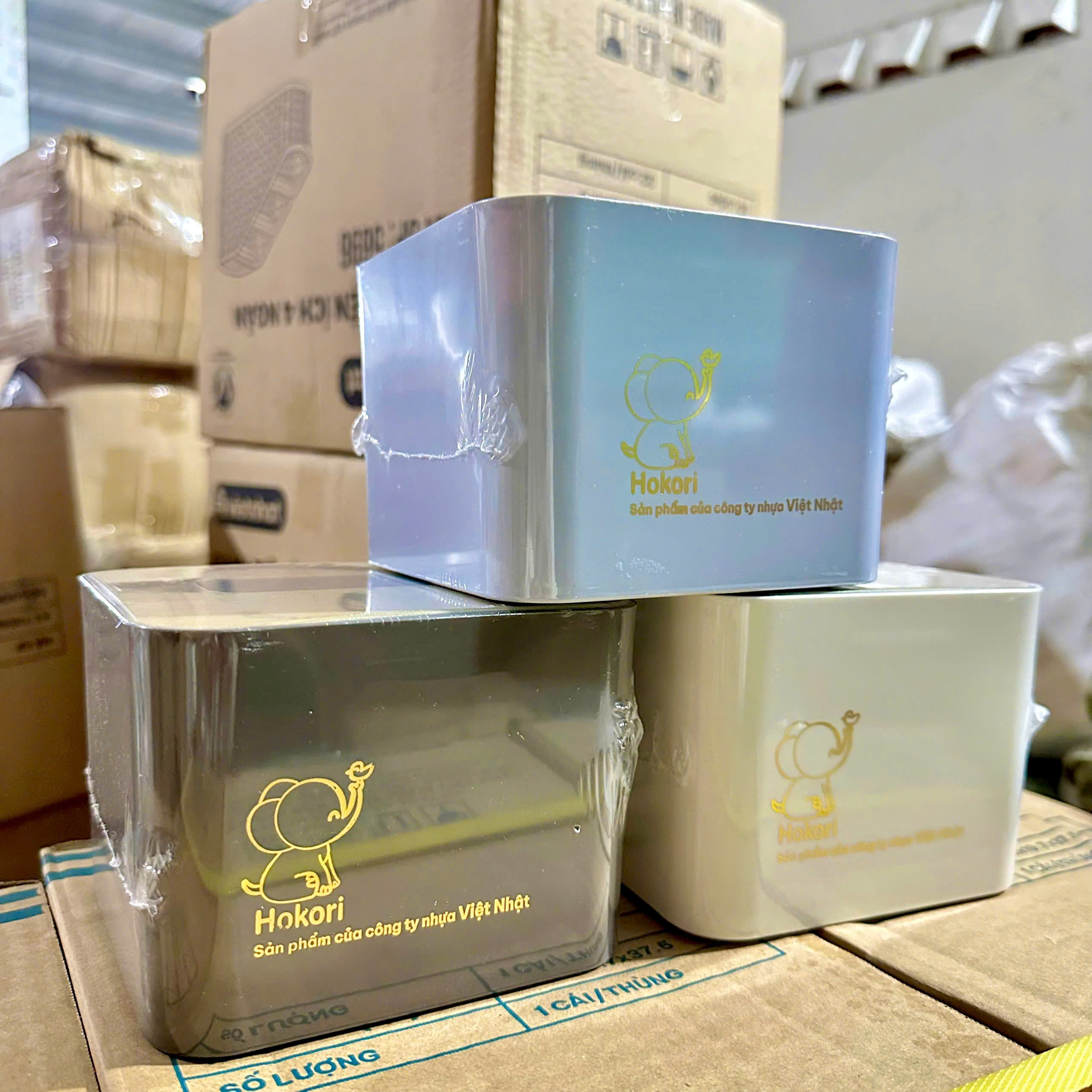 [36] Hộp Đựng Giấy Vuông HOKORI 2736