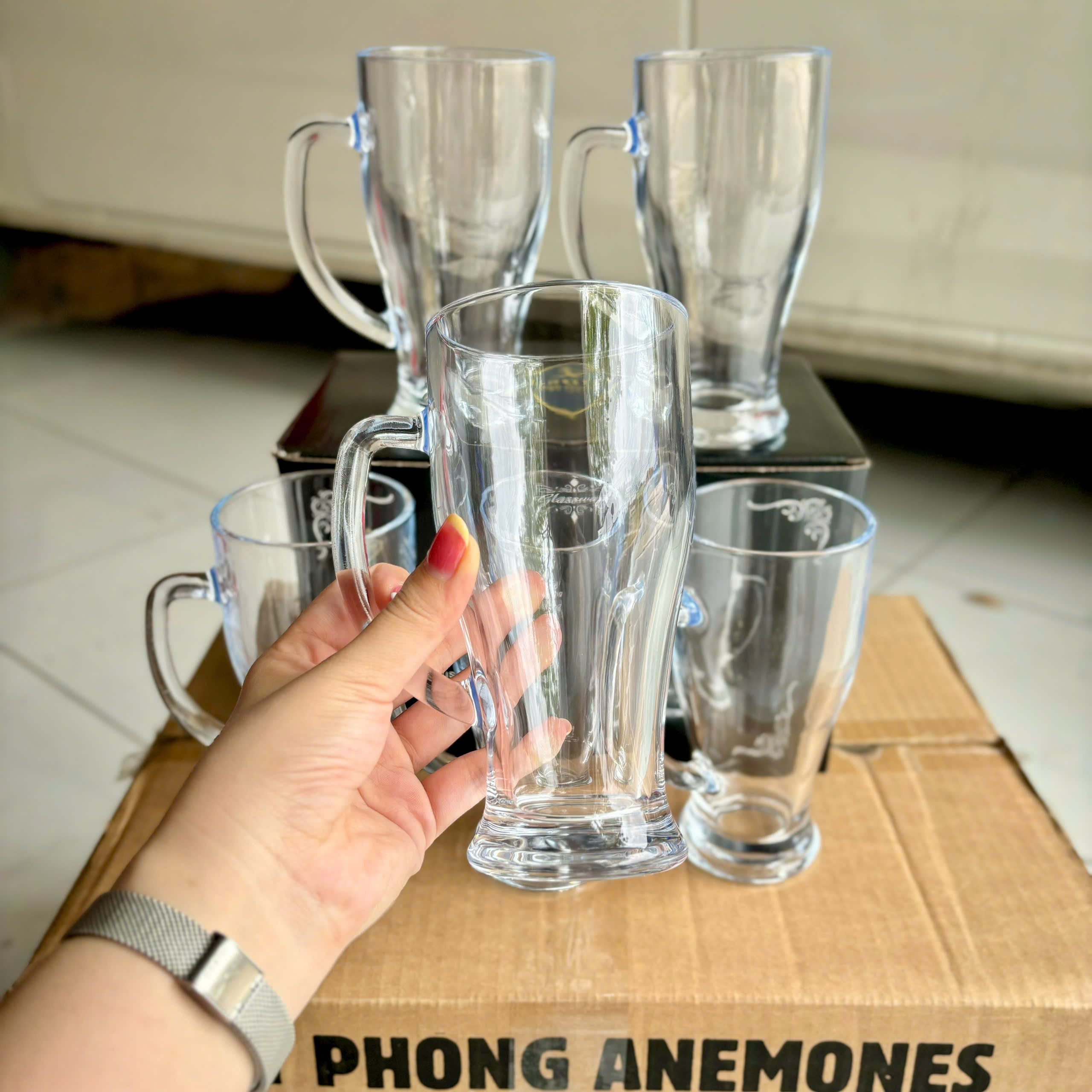 [4] Set 6 Ly Thủy Tinh Uống Bia Có Quai 370ml Lauriel ZB102-2 (V)