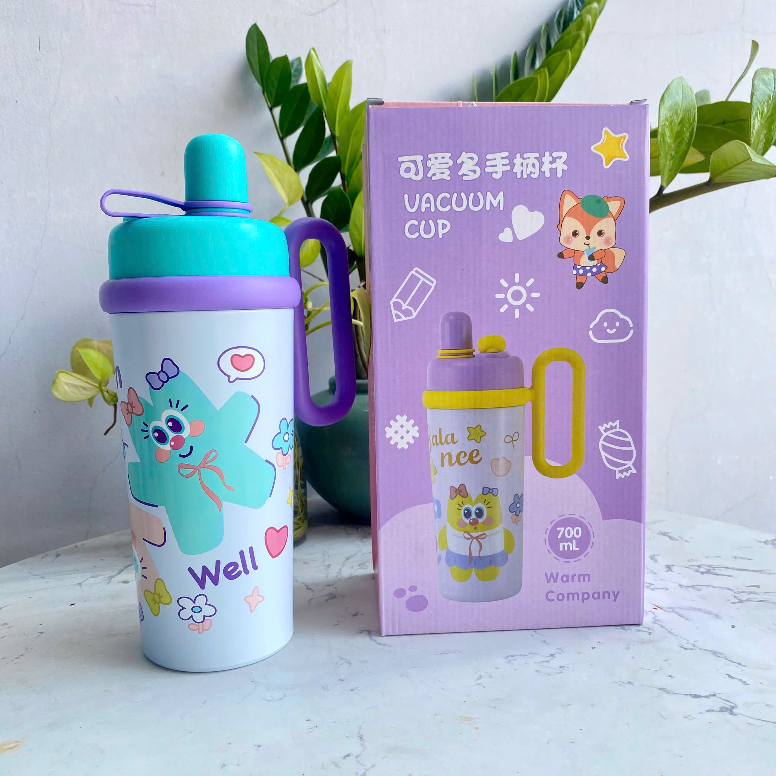 [40] Bình Giữ Nhiệt Hoạt Hình Bọt Biển QUAI CẦM Ngang 700ml