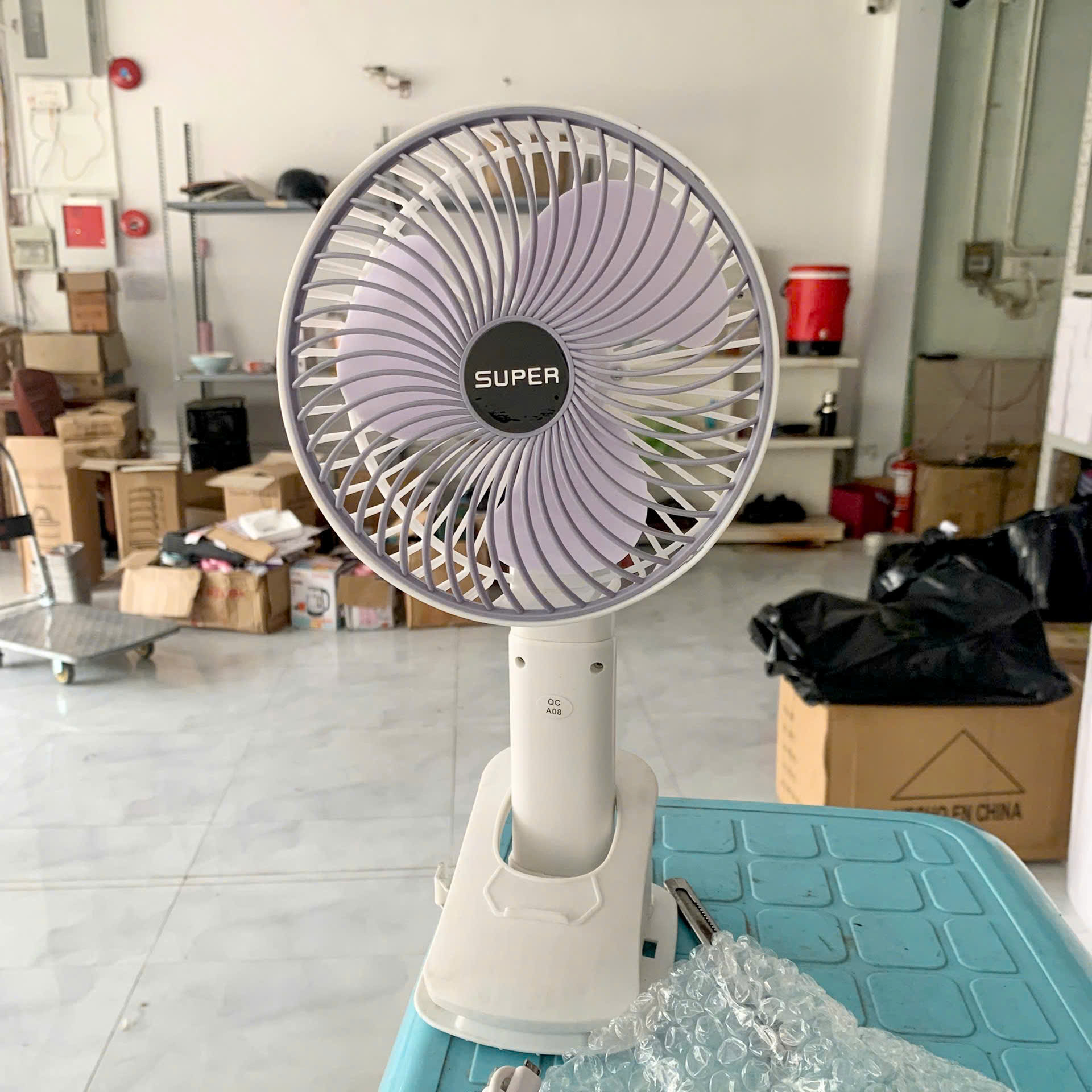 [40] Quạt Tích Điện đế KẸP