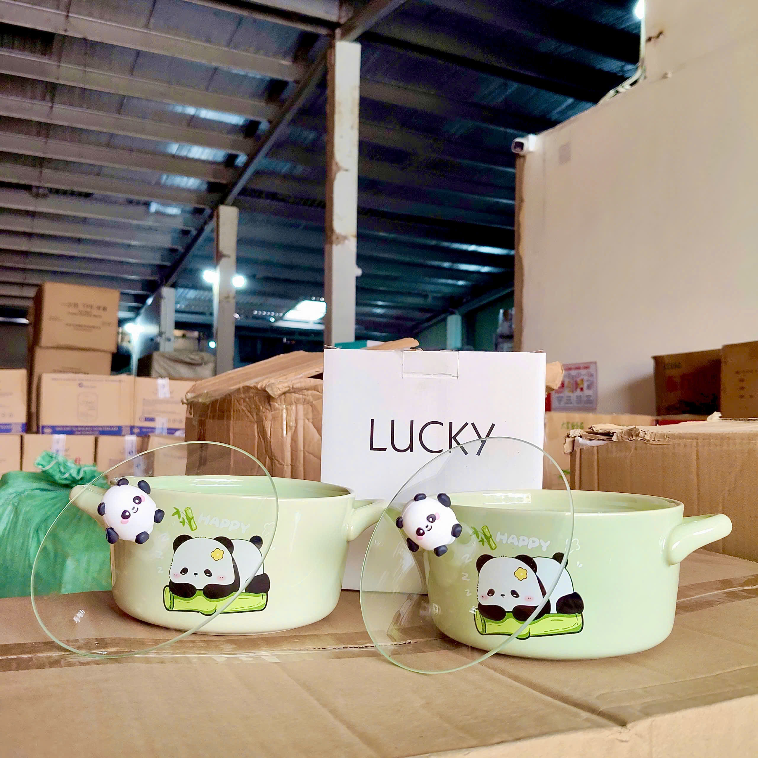 [40] Thố Sứ Ăn Mì Có Nắp Thủy Tinh - GẤU TRÚC (W008)