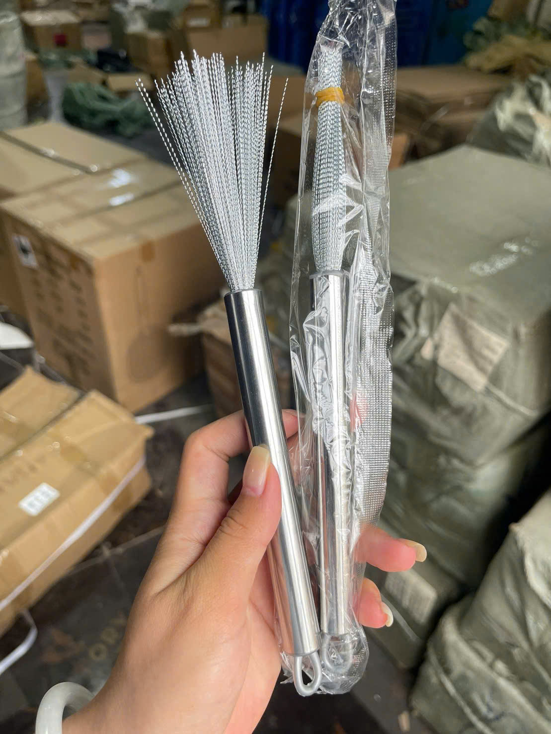 [400] Chổi Inox Chà Xoong Nồi