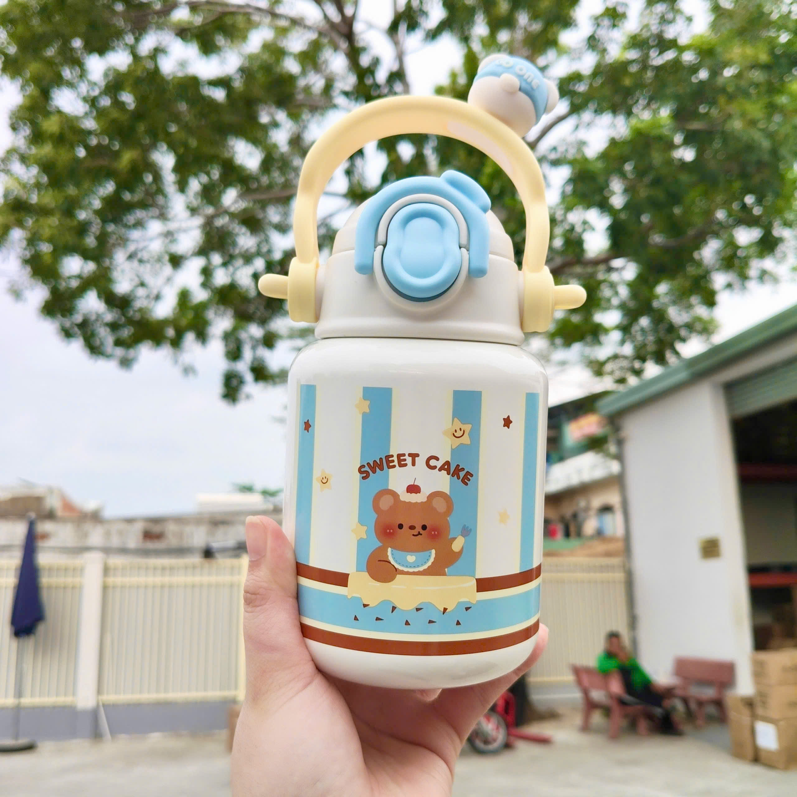 [48] Bình Giữ Nhiệt 316 Họat Hình Quai Ngang Có CHARM 550ml