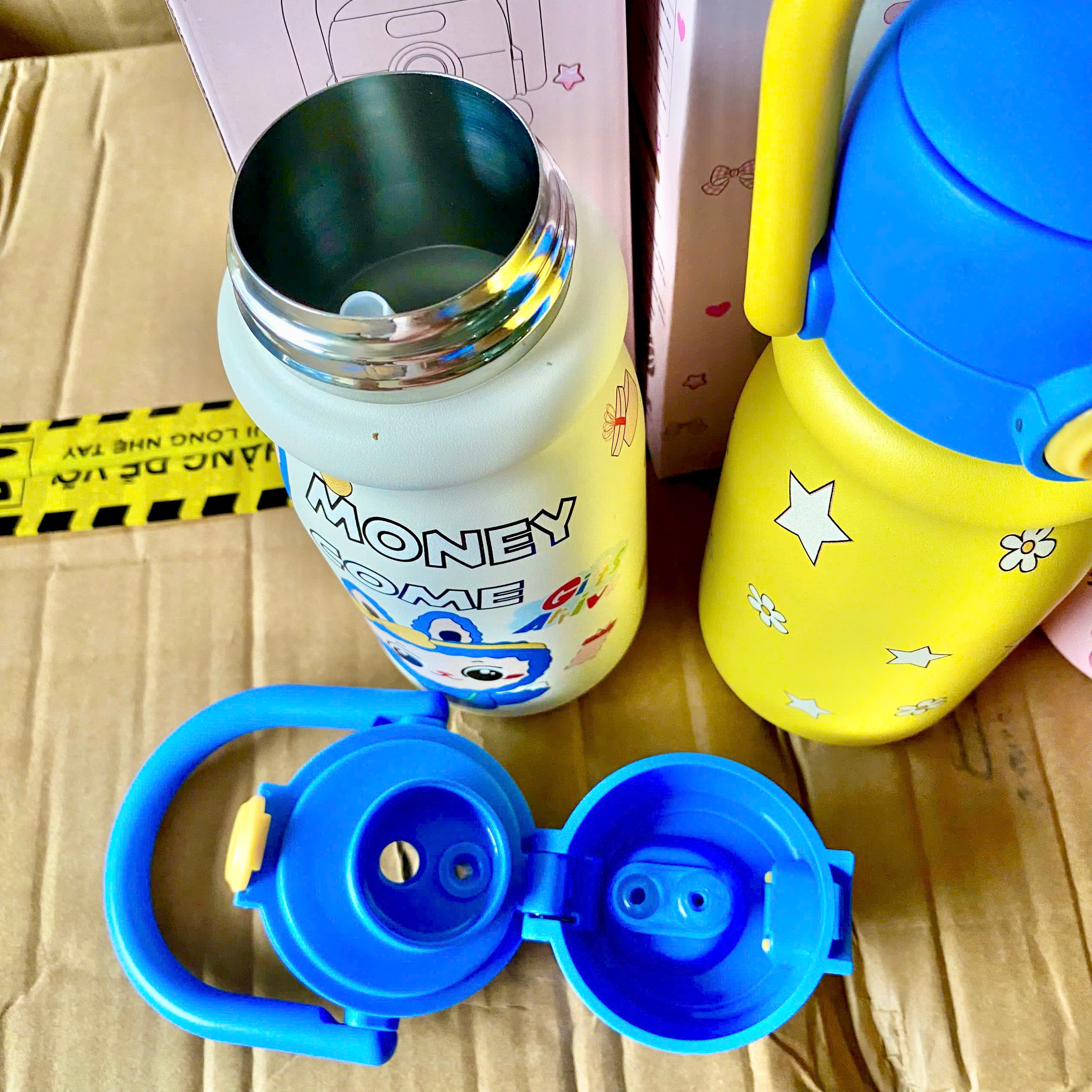 [50] Bình Giữ Nhiệt Hoạt Hình NẮP BẬT Quai Ngang 500ml