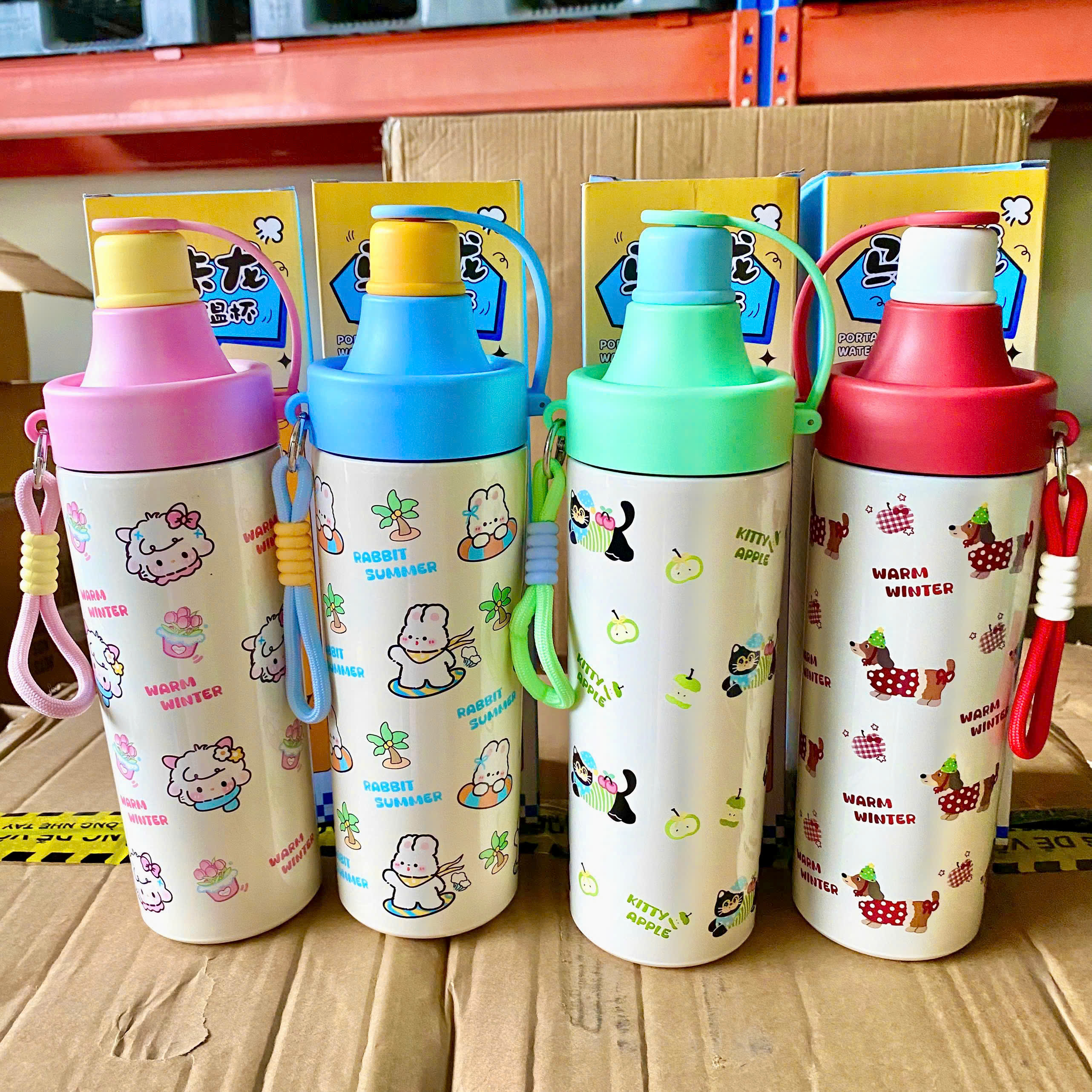 [50] Bình Giữ Nhiệt Thú Cưng NẮP VÒI Có Dây Xách 600ml
