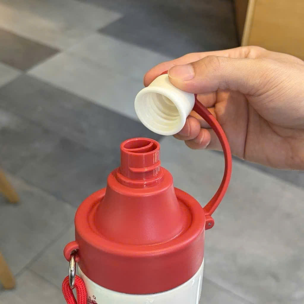 [50] Bình Giữ Nhiệt Thú Cưng NẮP VÒI Có Dây Xách 600ml