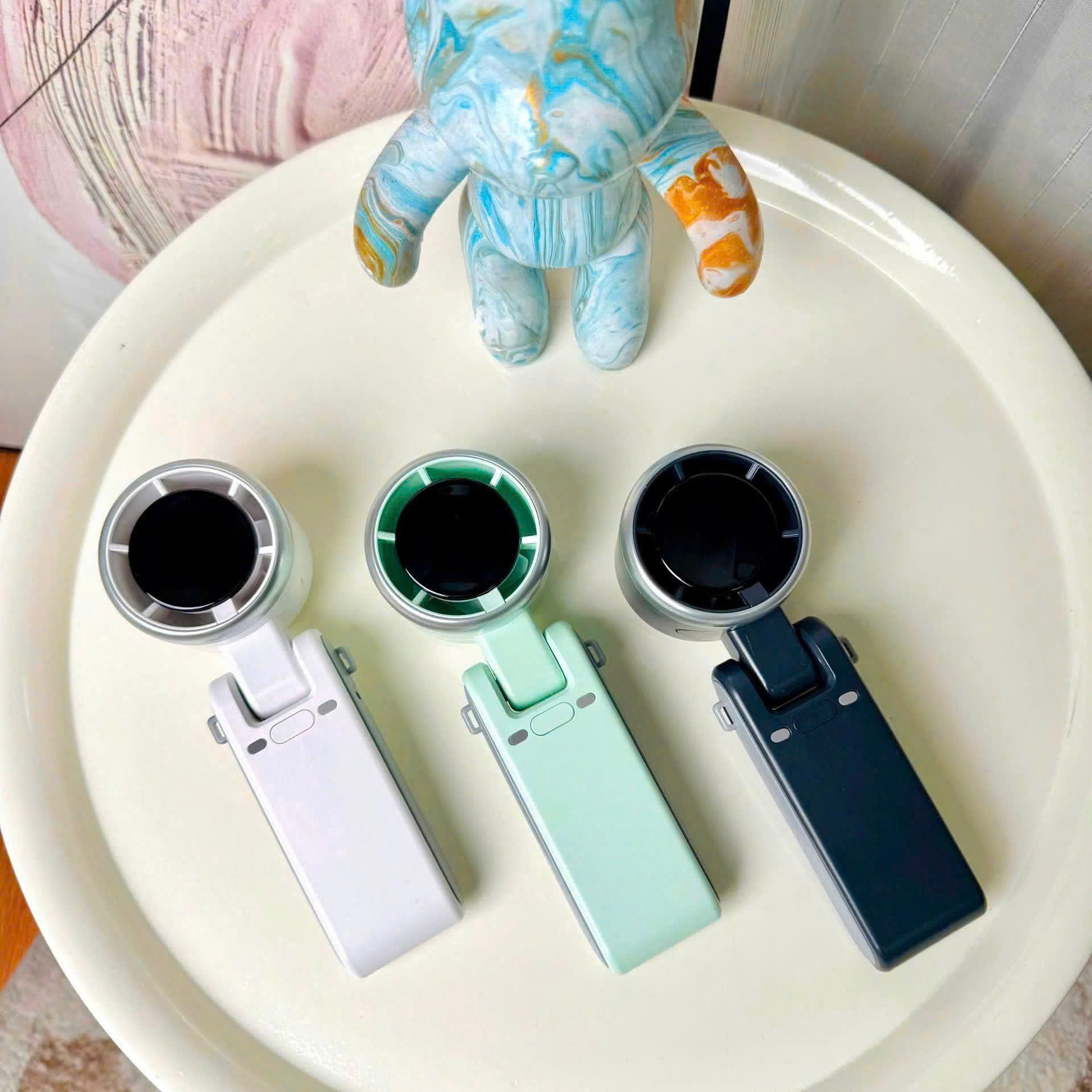 [120] Quạt Cầm Tay Gập Có Dây Đeo Cổ VMF07