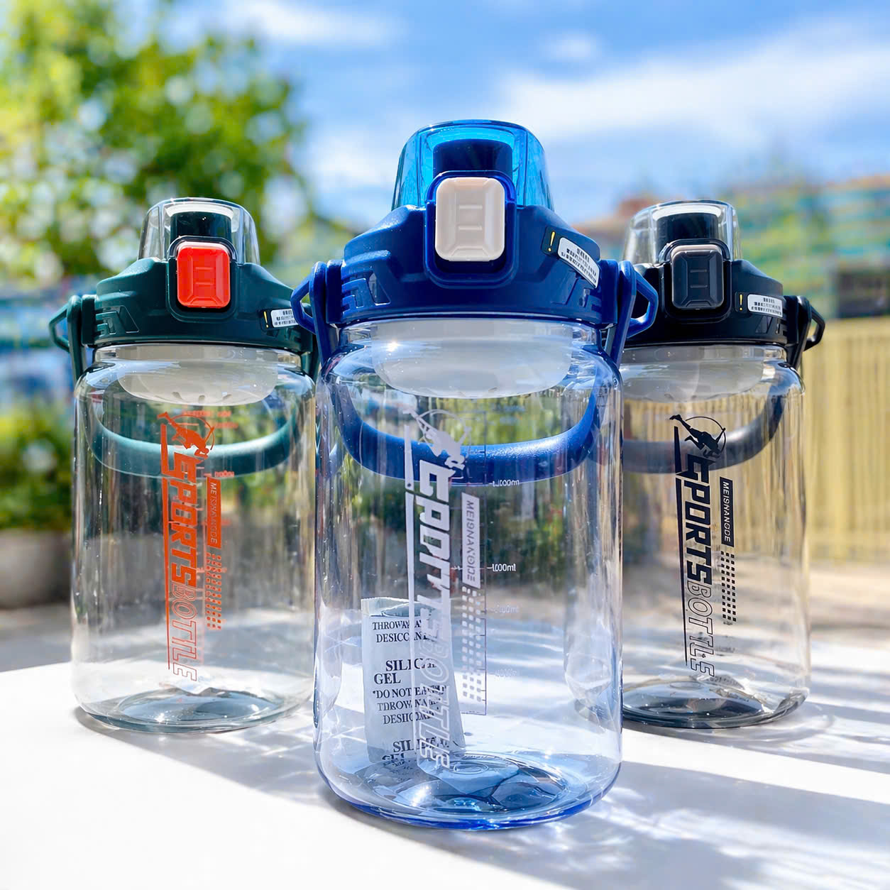 [60] Bình Nước Nhựa SPORT Nắp Bấm 1300ml 9606