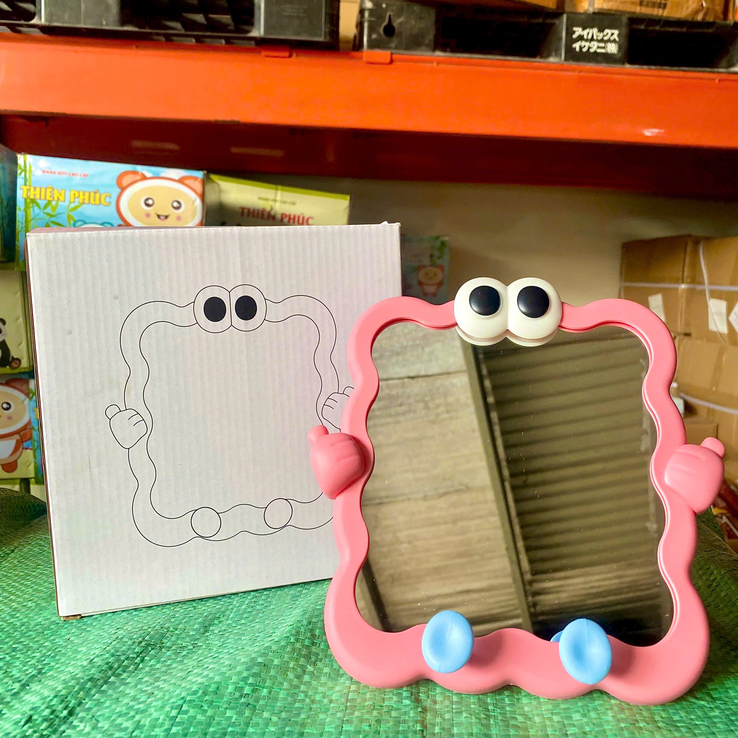 [60] Gương Để Bàn Có Kê Điện Thoại Viền ĐÔI MẮT