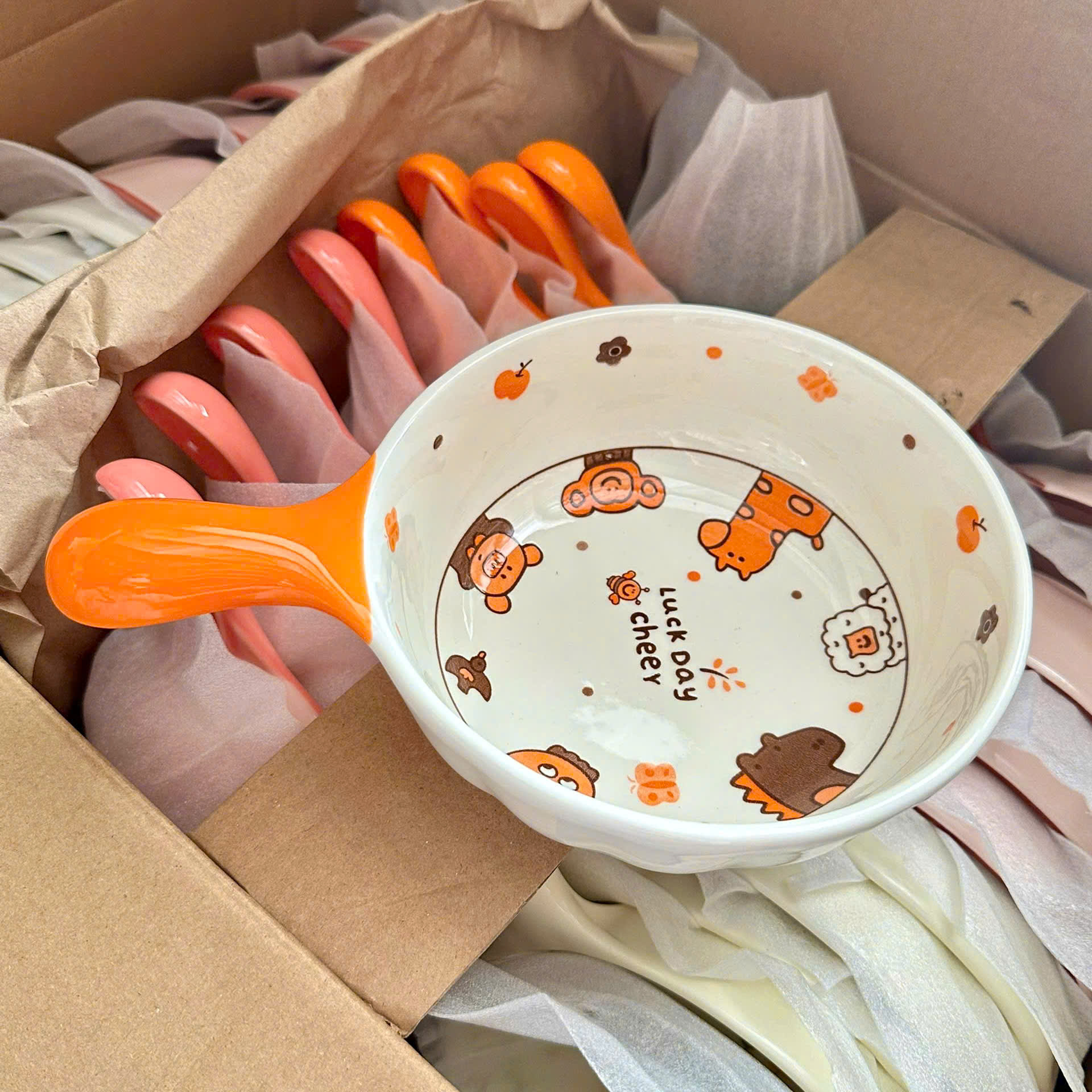 [60] Thố Sứ 8inch Có Tay Cầm MIX MẪU (V+)