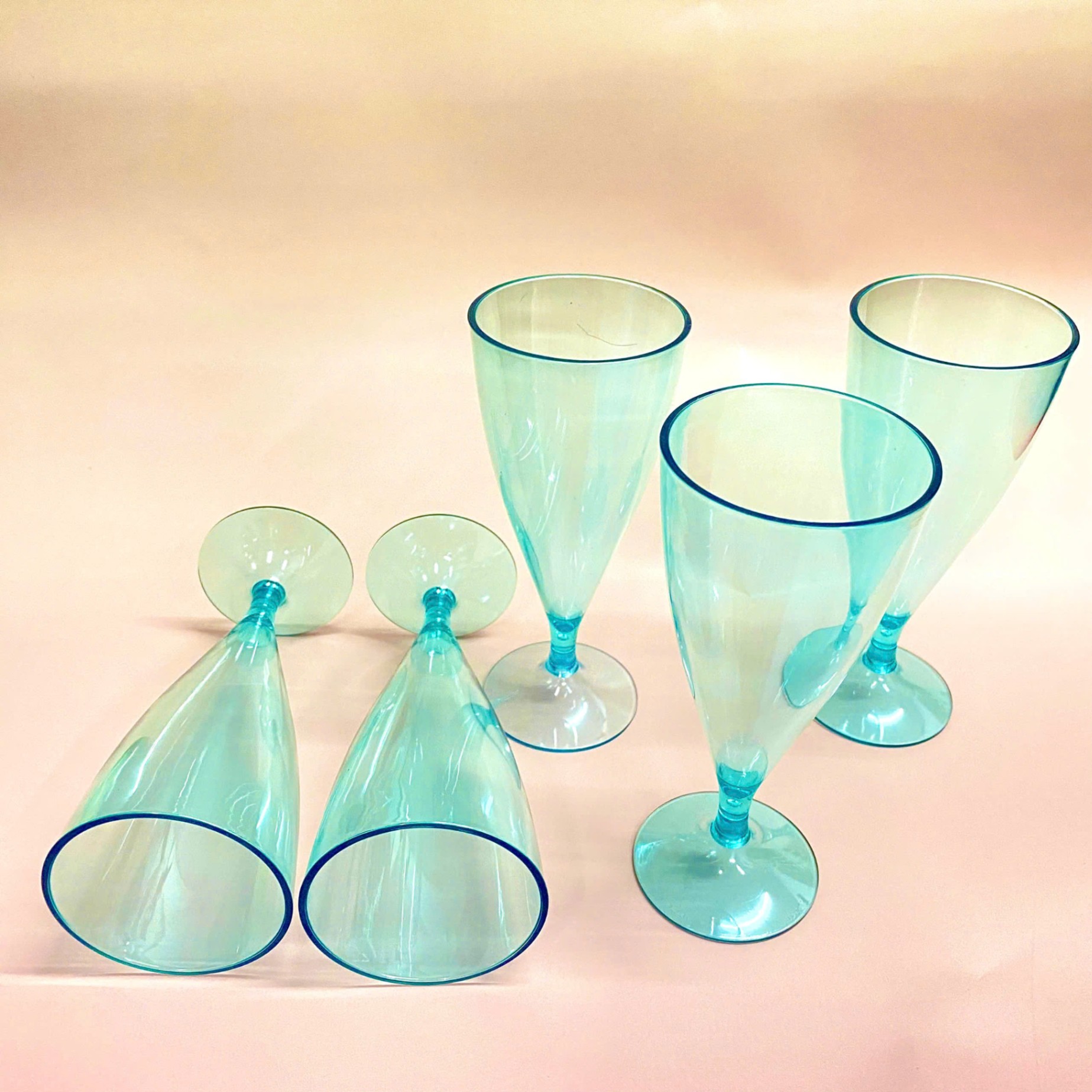 Bình kèm cốc đựng nước đa năng tiện lợi, giá tốt