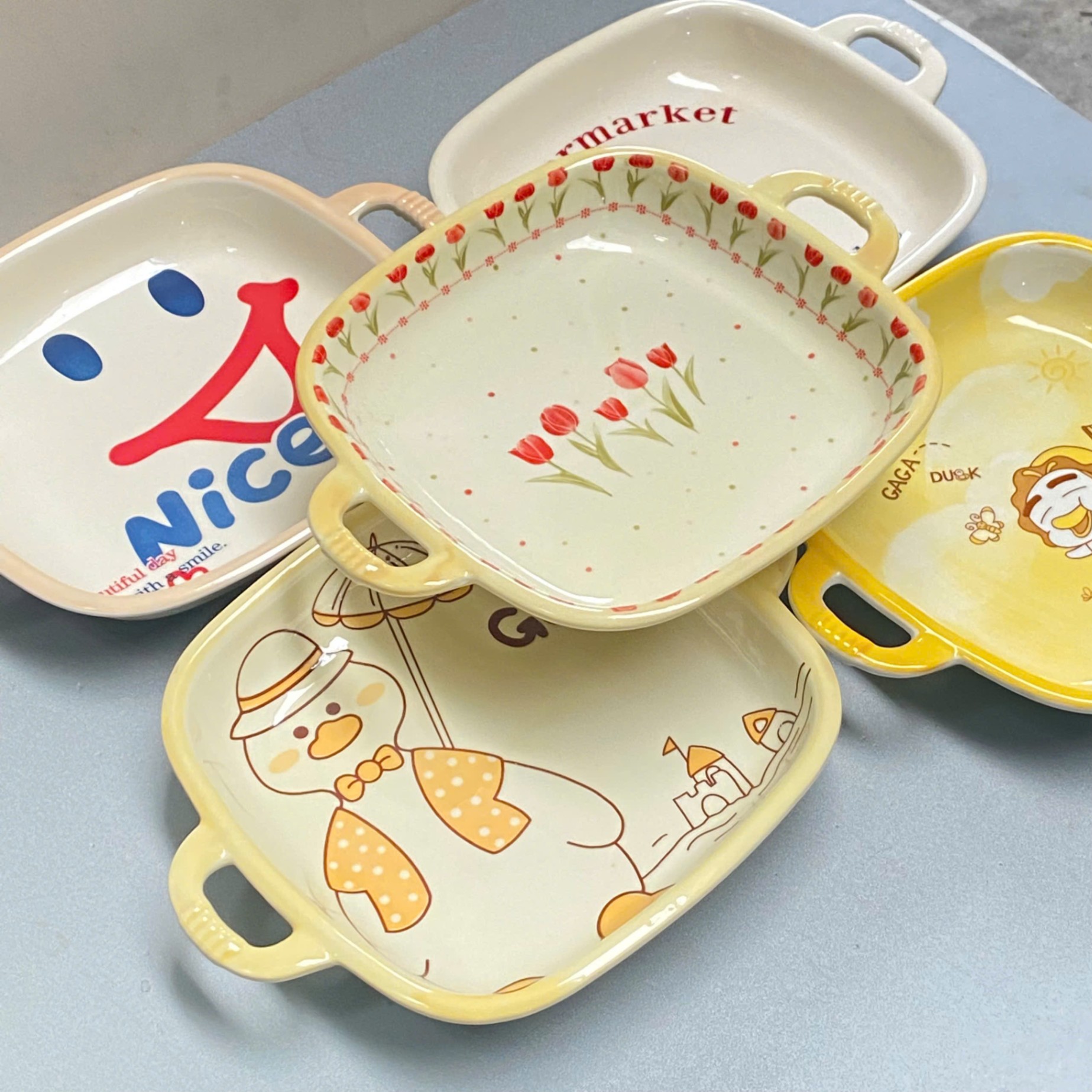 [52] Dĩa sứ VUÔNG 9 inch CÓ QUAI