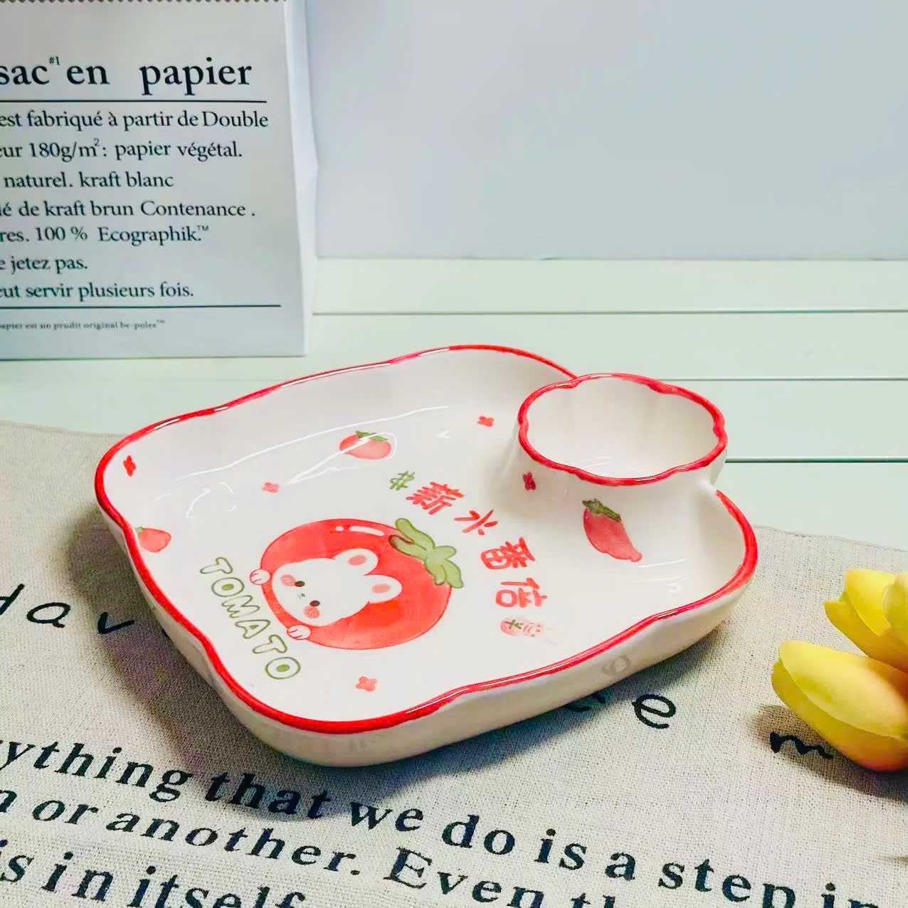 [40] Dĩa sứ vuông 8inch hoạ tiết có chén chấm