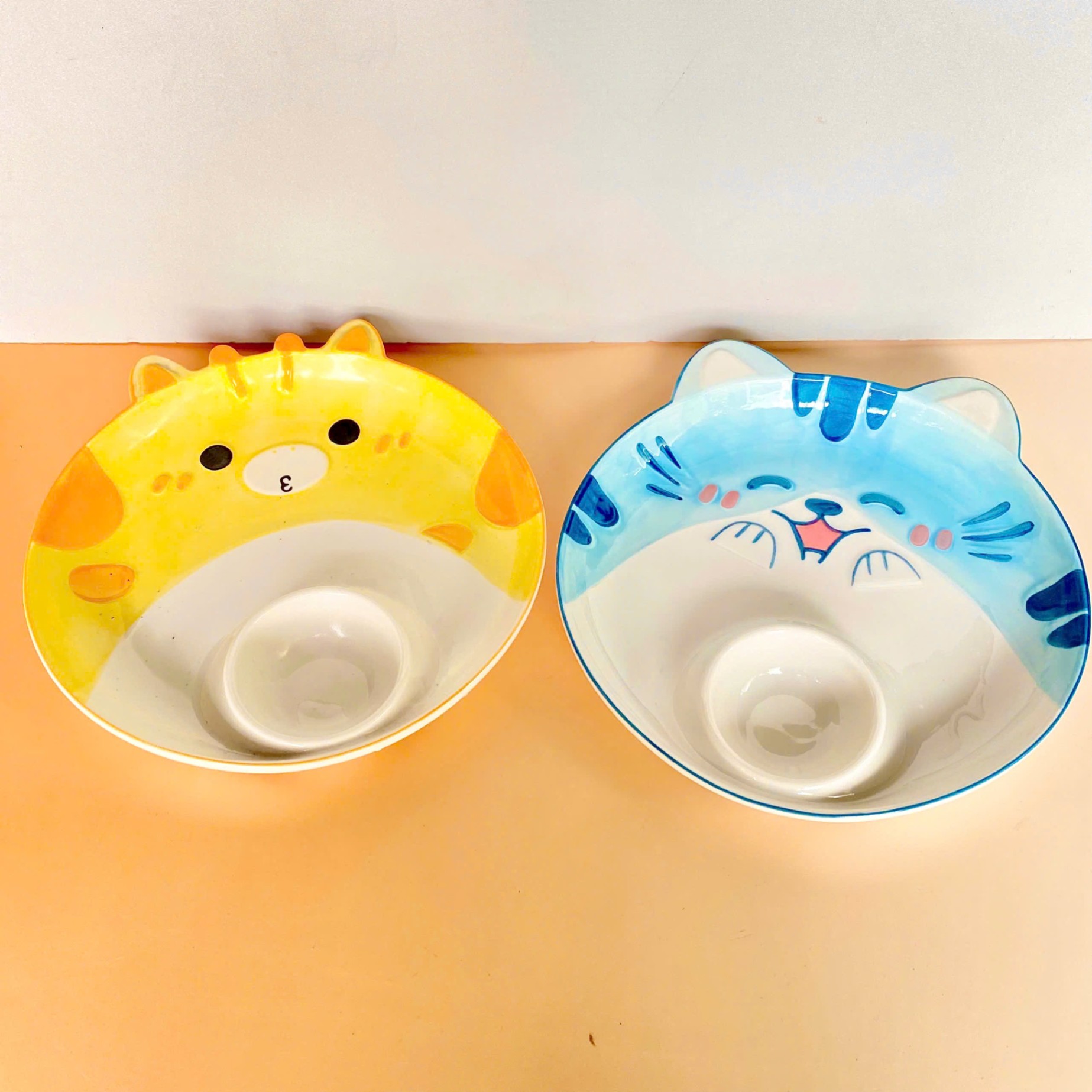 [48] Dĩa sứ tròn 8inch hoạt hình có chén chấm