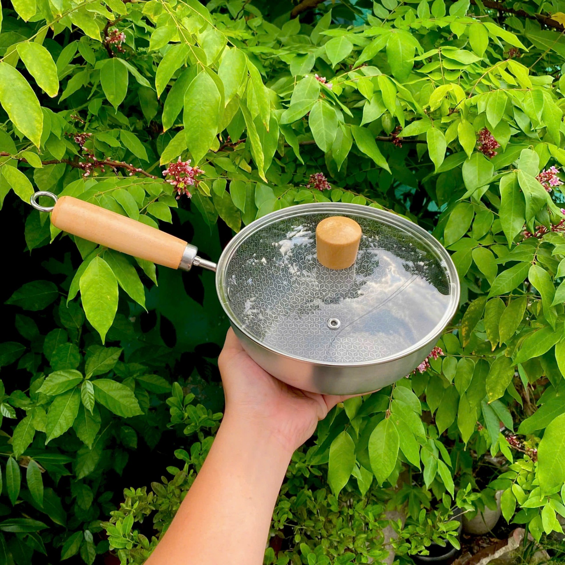 [60] Chảo Tổ Ong 20cm Cán Gỗ