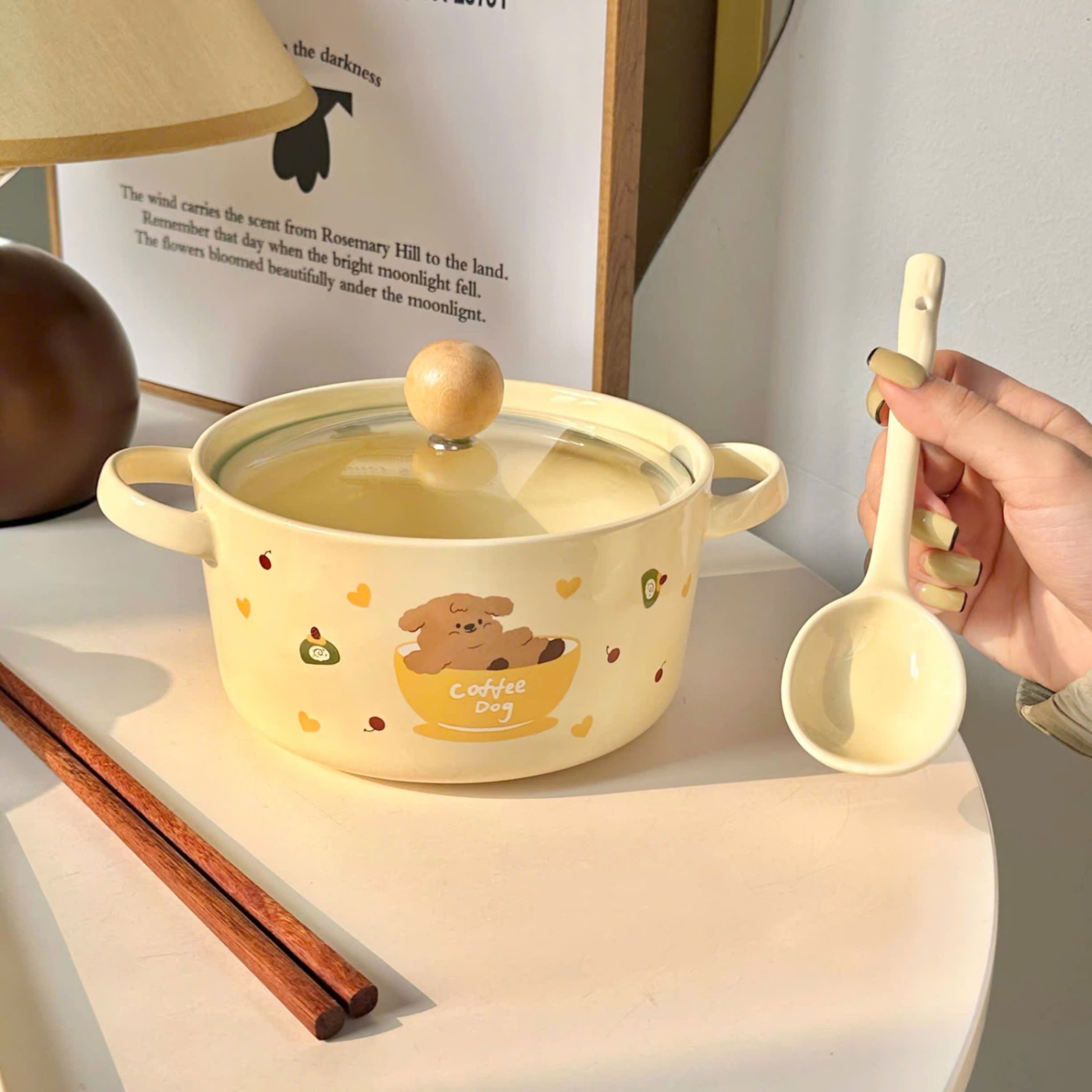 [48] Thố sứ kèm thìa có nắp đậy GẤU