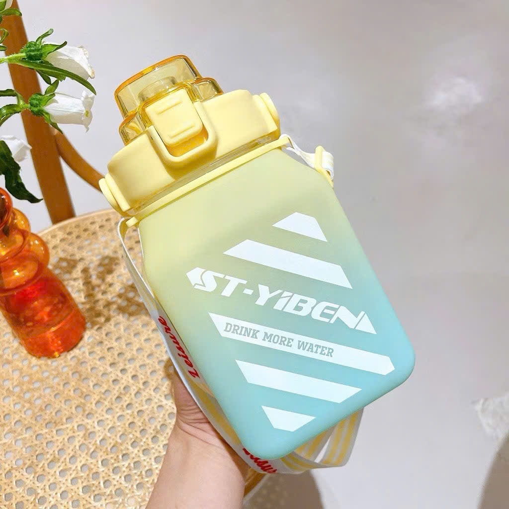 [60] Bình nước nhựa vuông 1300ML có QUAI XÁCH