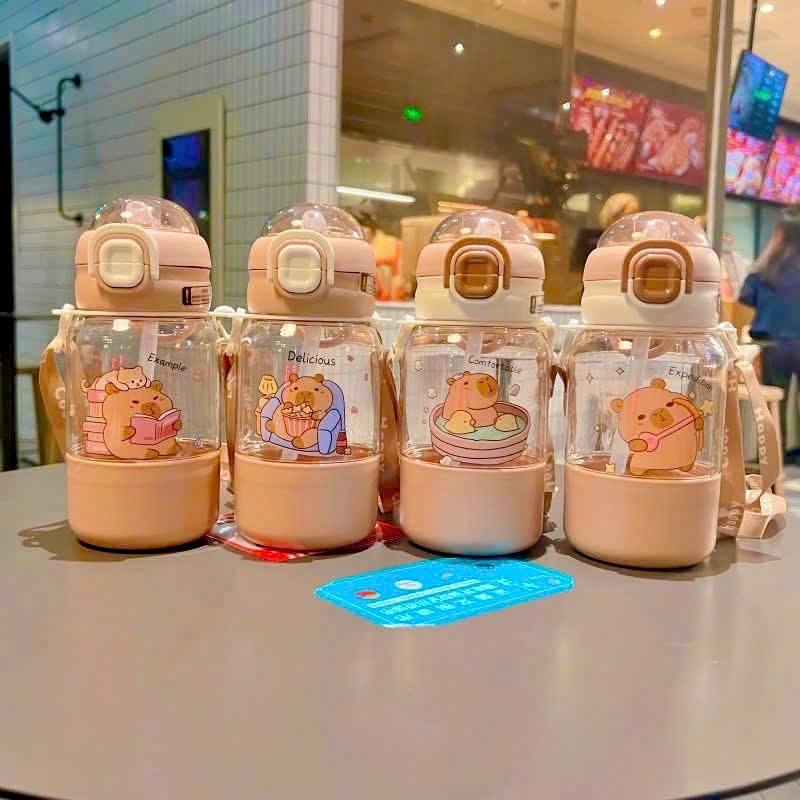 80 Bình Nhựa Trong Suốt CAPYBARA Có Dây Đeo