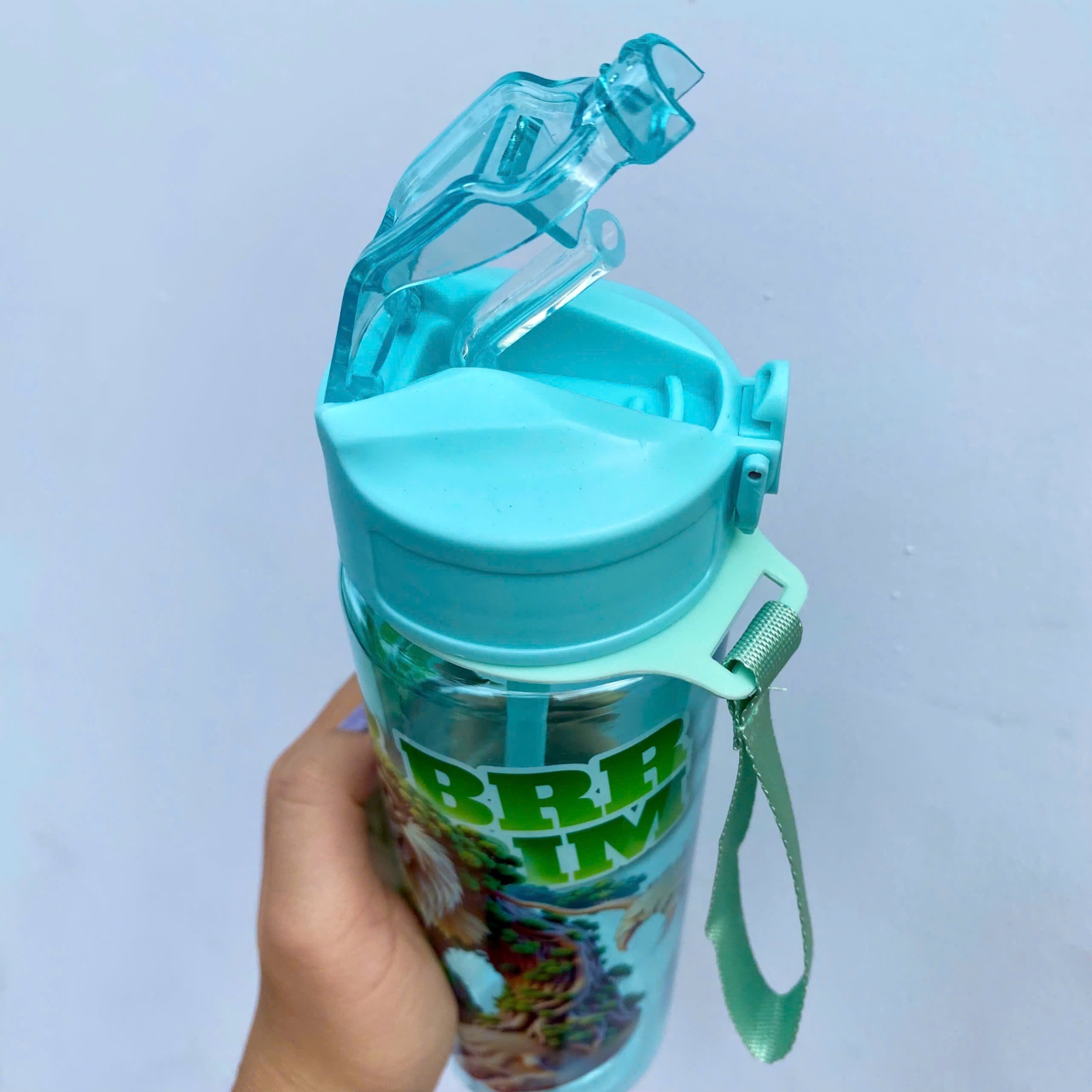 [100] Bình Nước Nhựa Capybara Có Nắp Bật 750ml 036