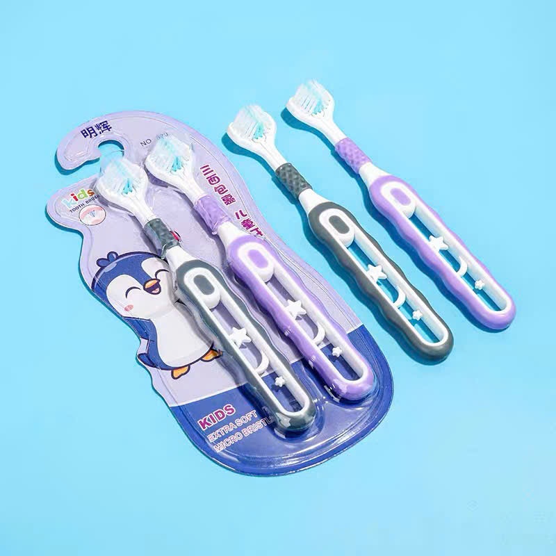 [300] Set 2 Bàn Chải Đôi Chim Cánh Cụt Cho Bé