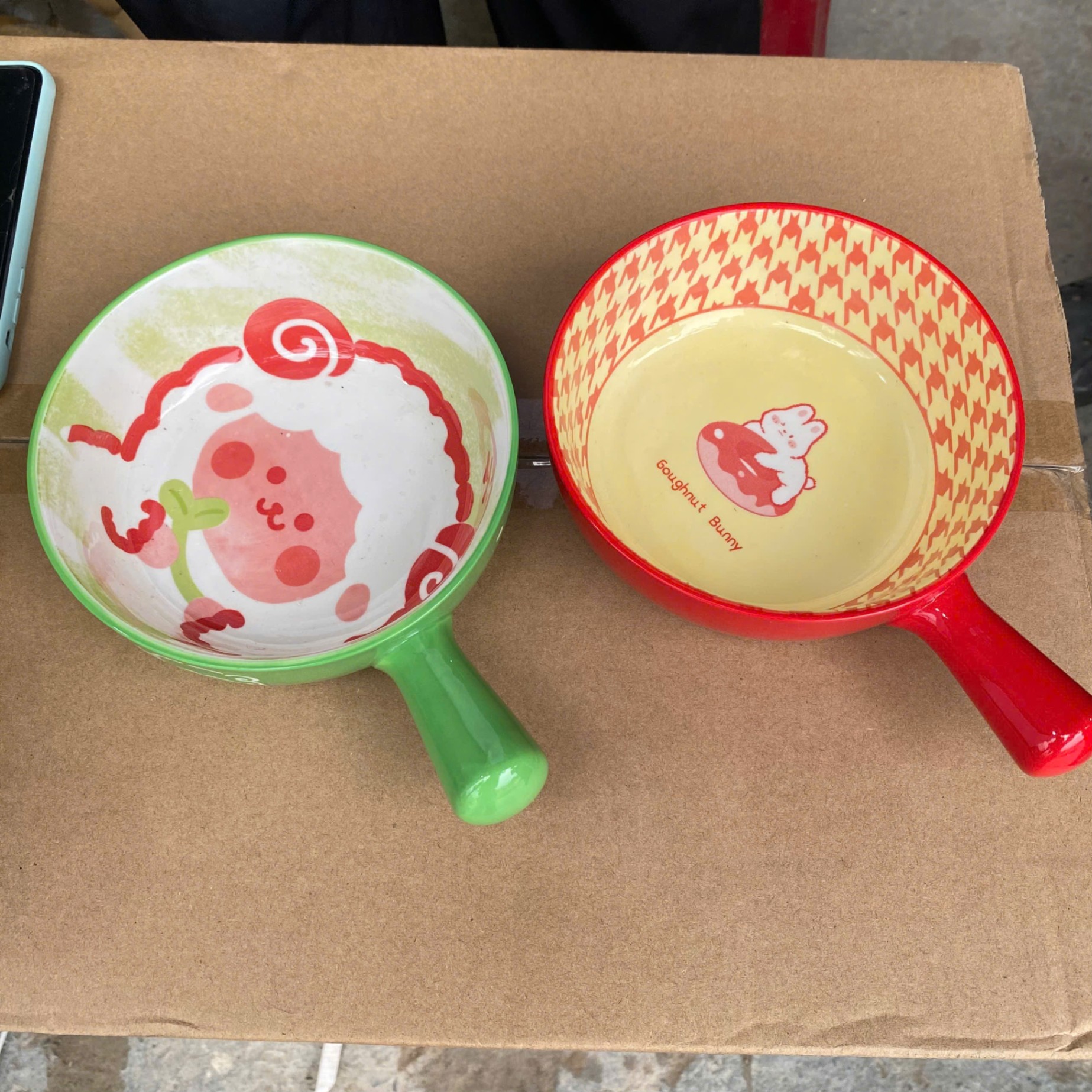 [56] Thố Sứ 8inch Có Tay Cầm Hình Thú PLUS (ngẫu nhiên)