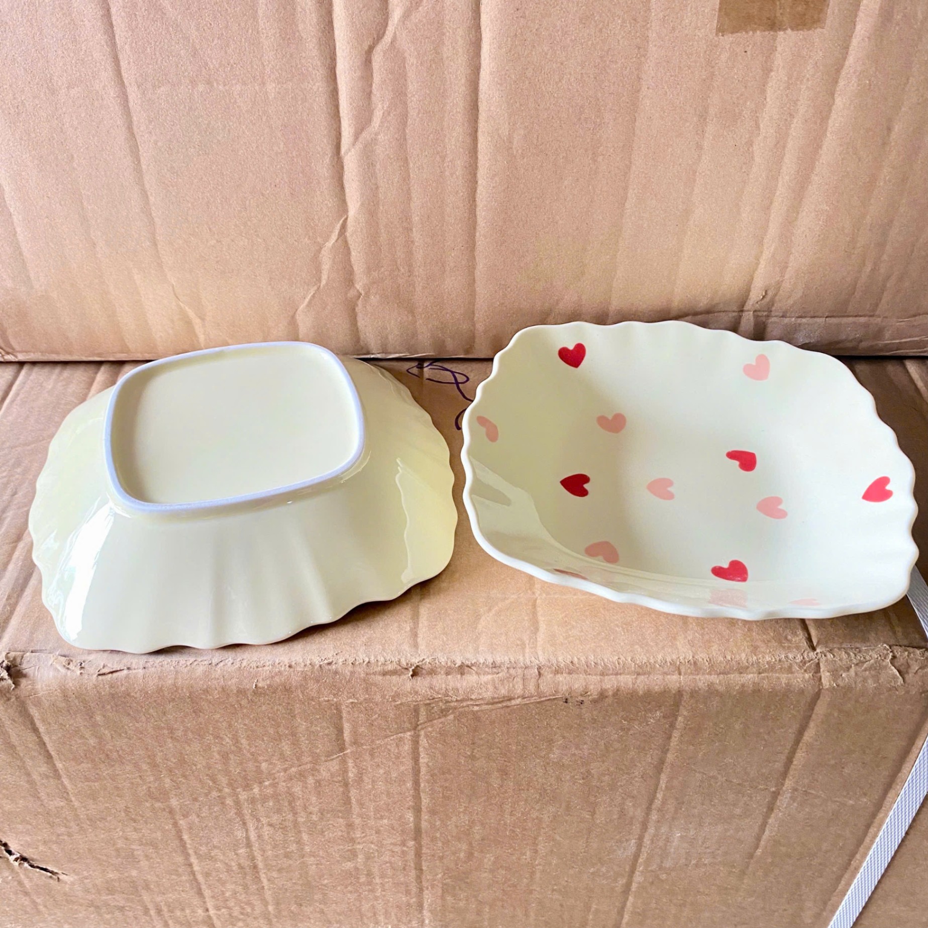 [60] Đĩa Sứ Vuông 8inch Họa Tiết TRÁI TIM