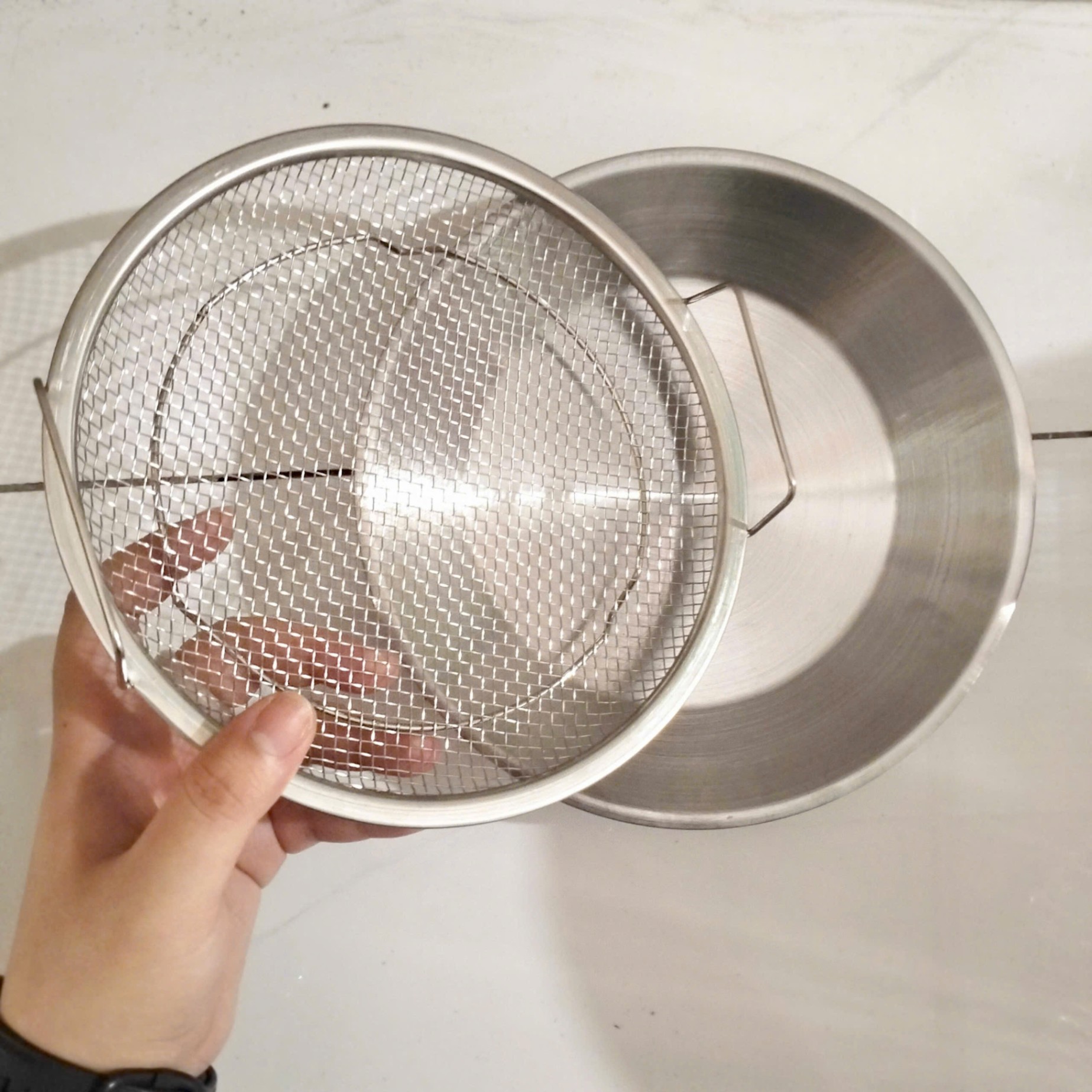 [200] Bộ Rổ Inox Kèm Lưới Lọc 20cm