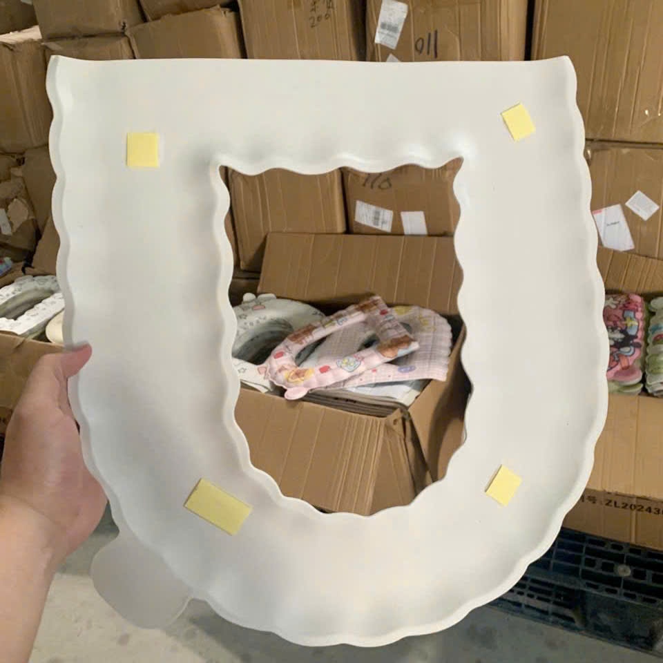 [200] Miếng Đệm Lót Bồn Cầu KẺ VUÔNG