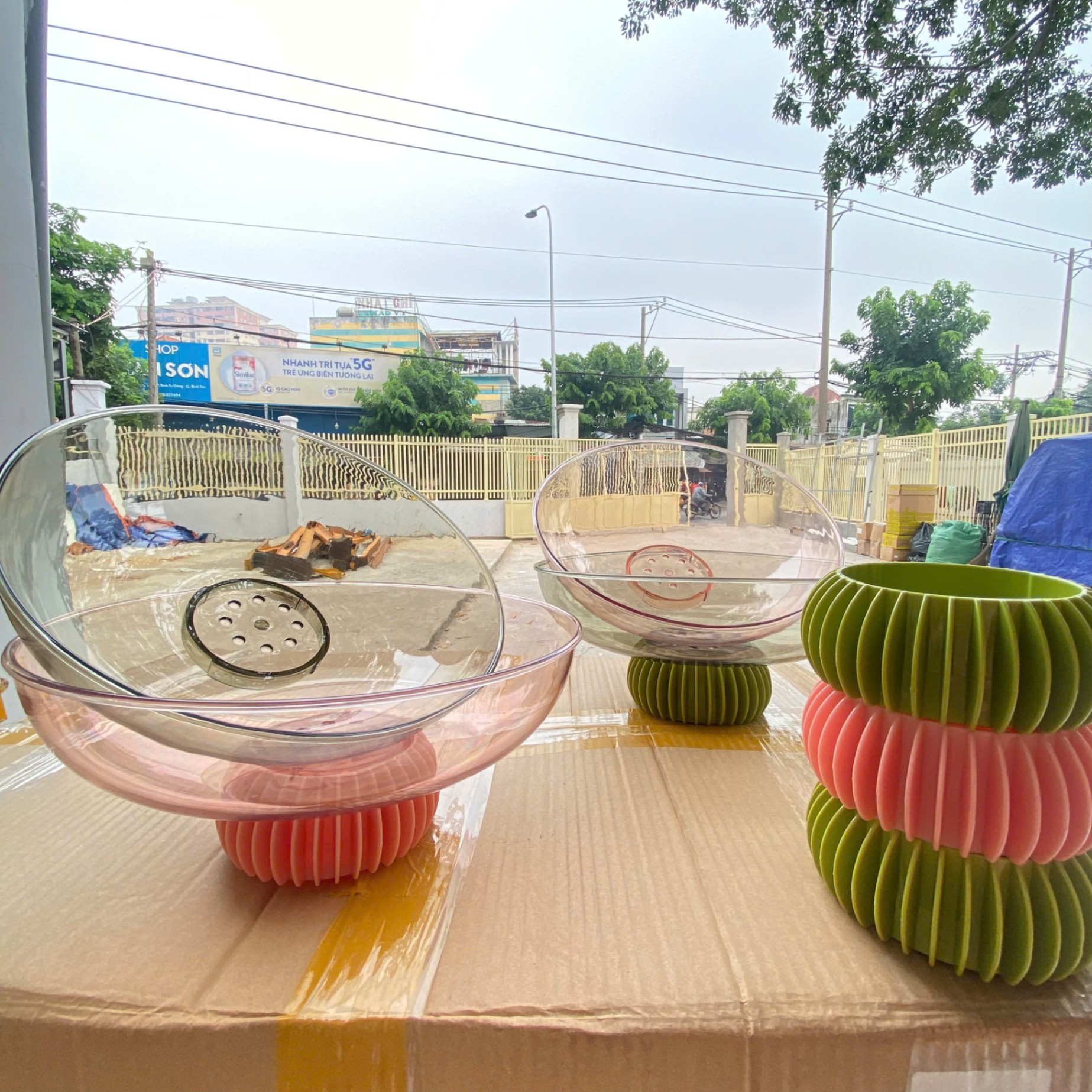 [32] Đĩa Nhựa Đựng Trái Cây Kèm Đế