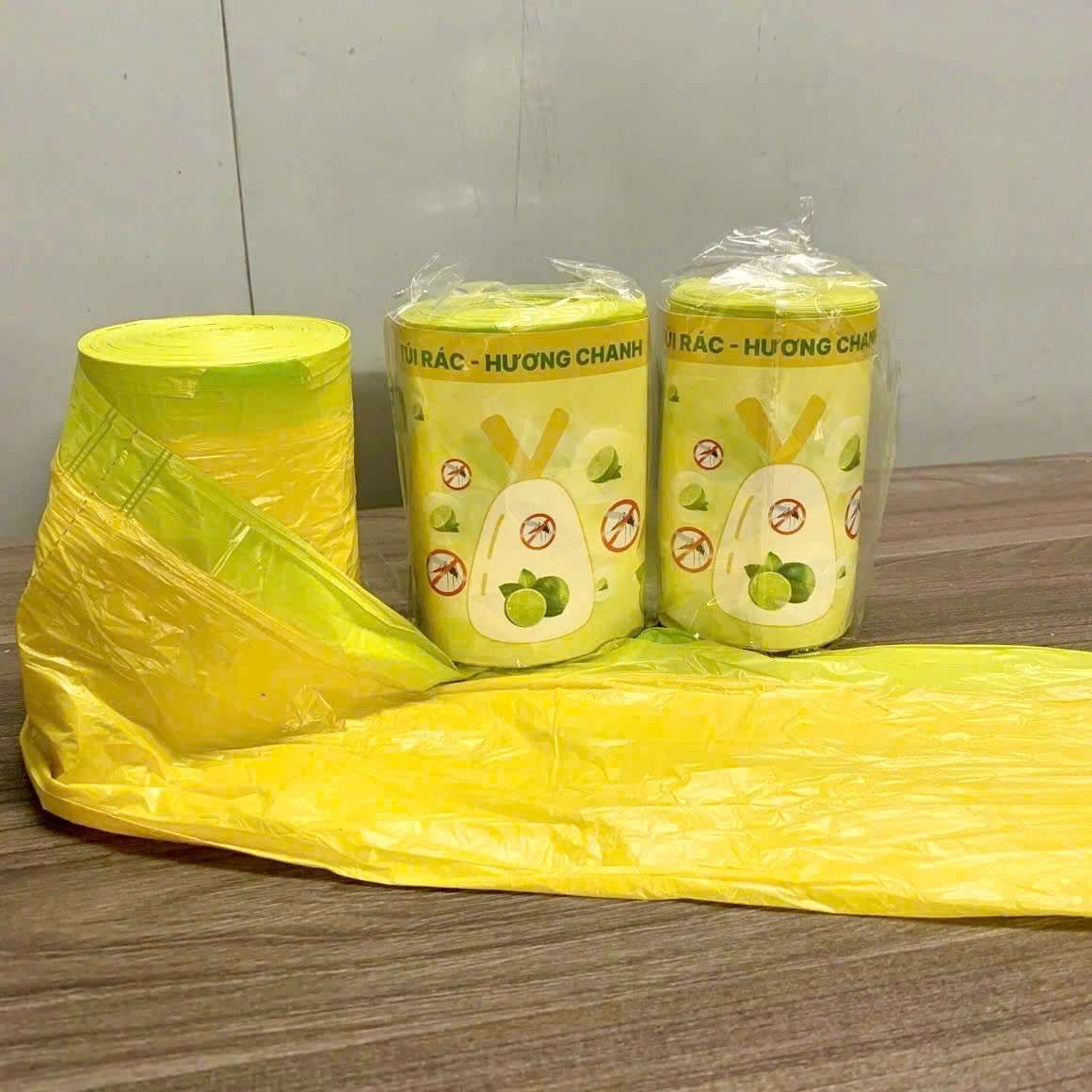 [80] Cuộn Túi Rác Có Quai Xách Hương CHANH