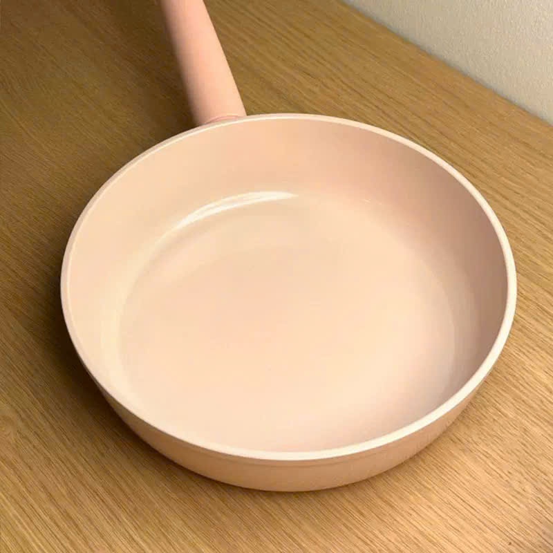 [20] Chảo Cạn Tráng Sứ EMOOJOO Hồng 26cm