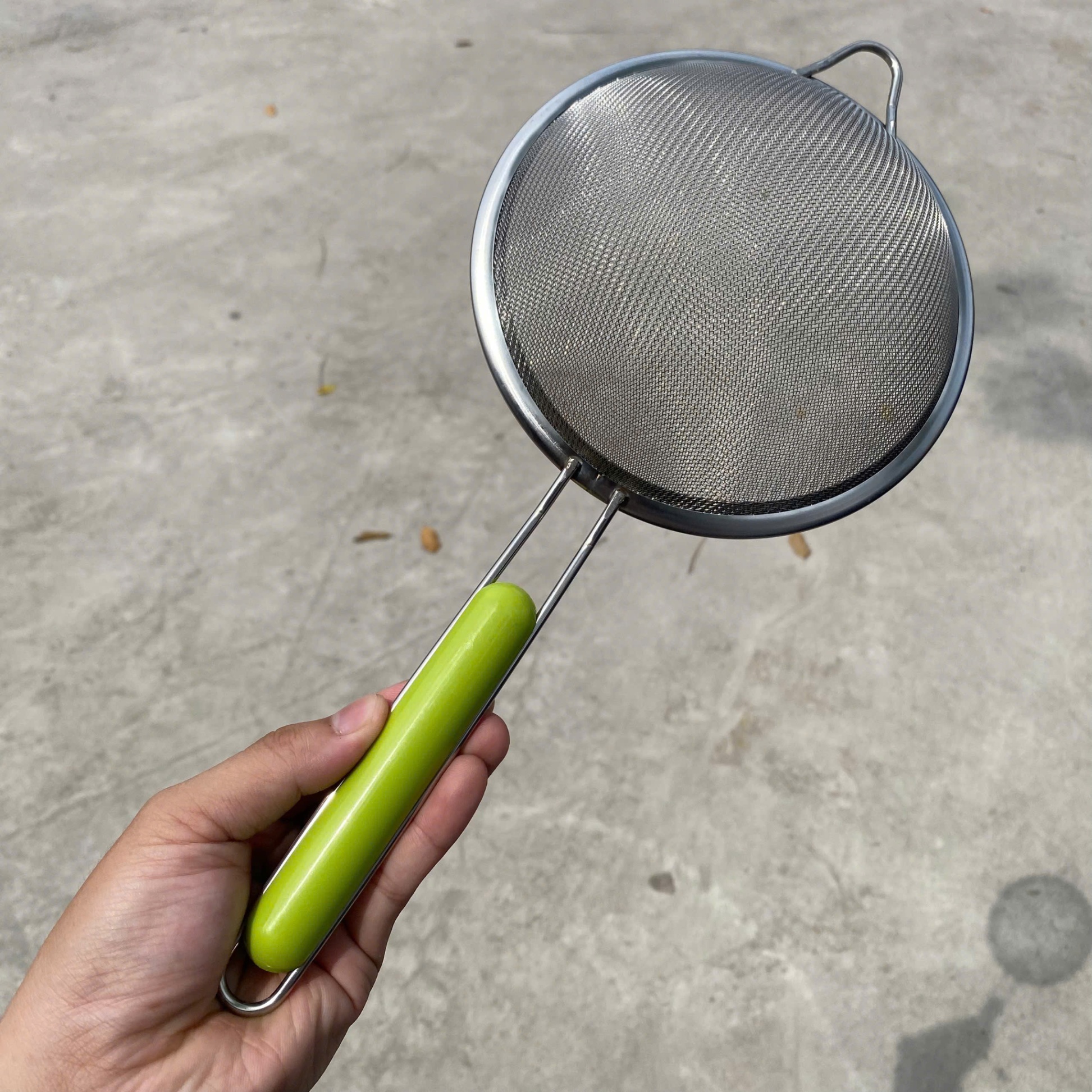 [600] Vá Lưới Lọc Đồ Ăn Cán Xanh 16cm (VAT)