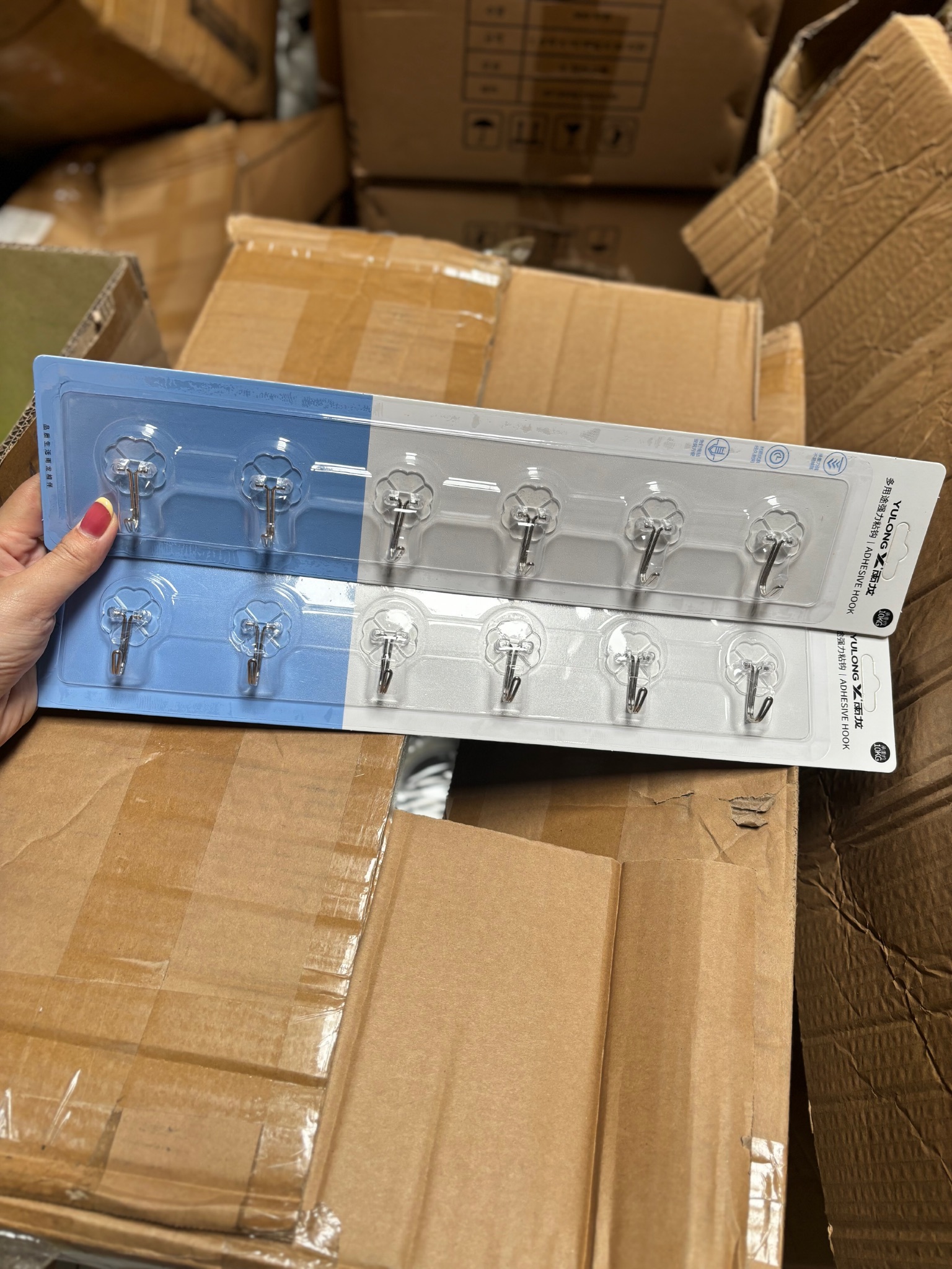 [340] Dính Tường Nhôm 6 Móc Inox