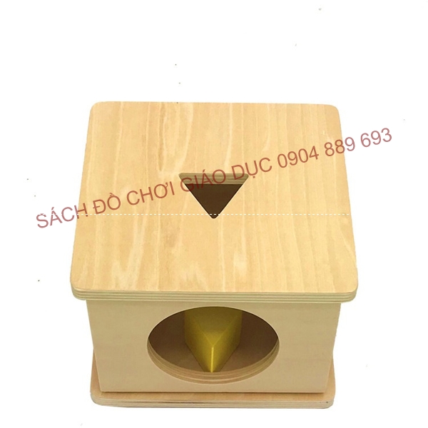 Hộp Imbucare - lăng trụ tam giác - Giáo cụ montessori cho trẻ từ 0 đến 3 tuổi