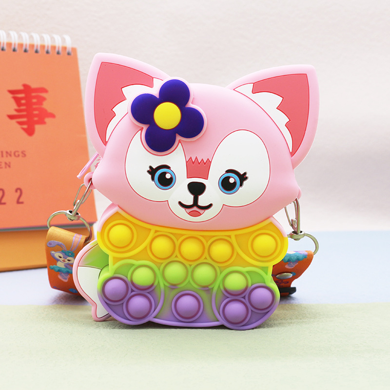 #4 - Thỏ hồng cười