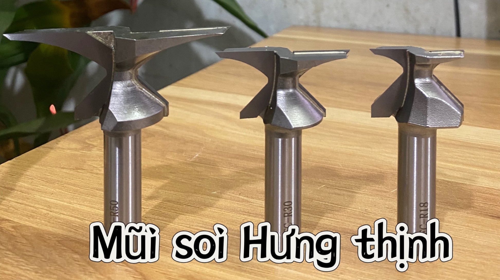 Mũi uốn cong 90 độ