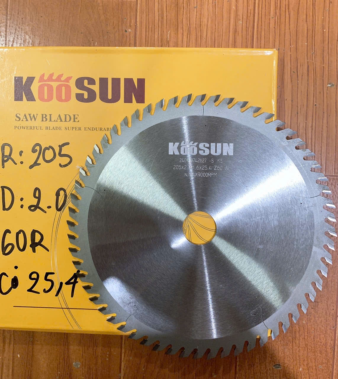 Lưỡi cưa gỗ Đức Koo - Sun 205*25.4*2.0*60R