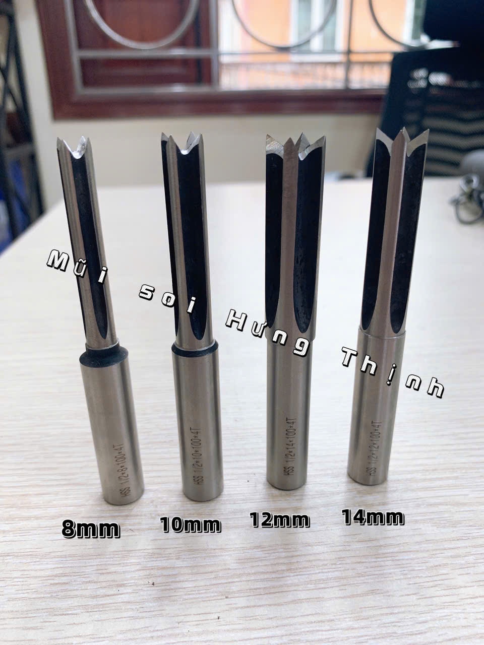 mũi đục lỗ 4 cánh.jpg