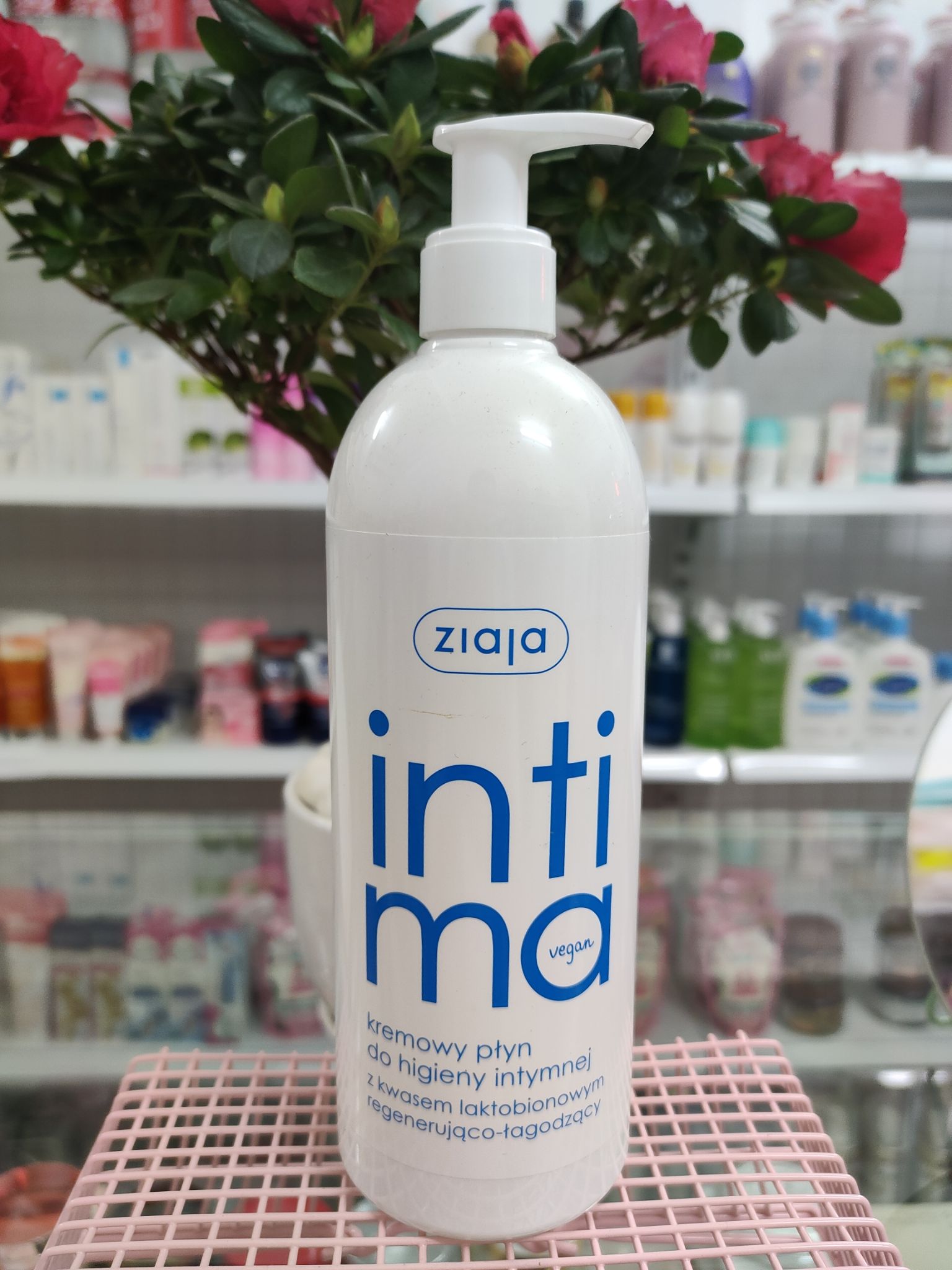 dung dịch vệ sinh phụ nữ intima 500ml xanh nhạt