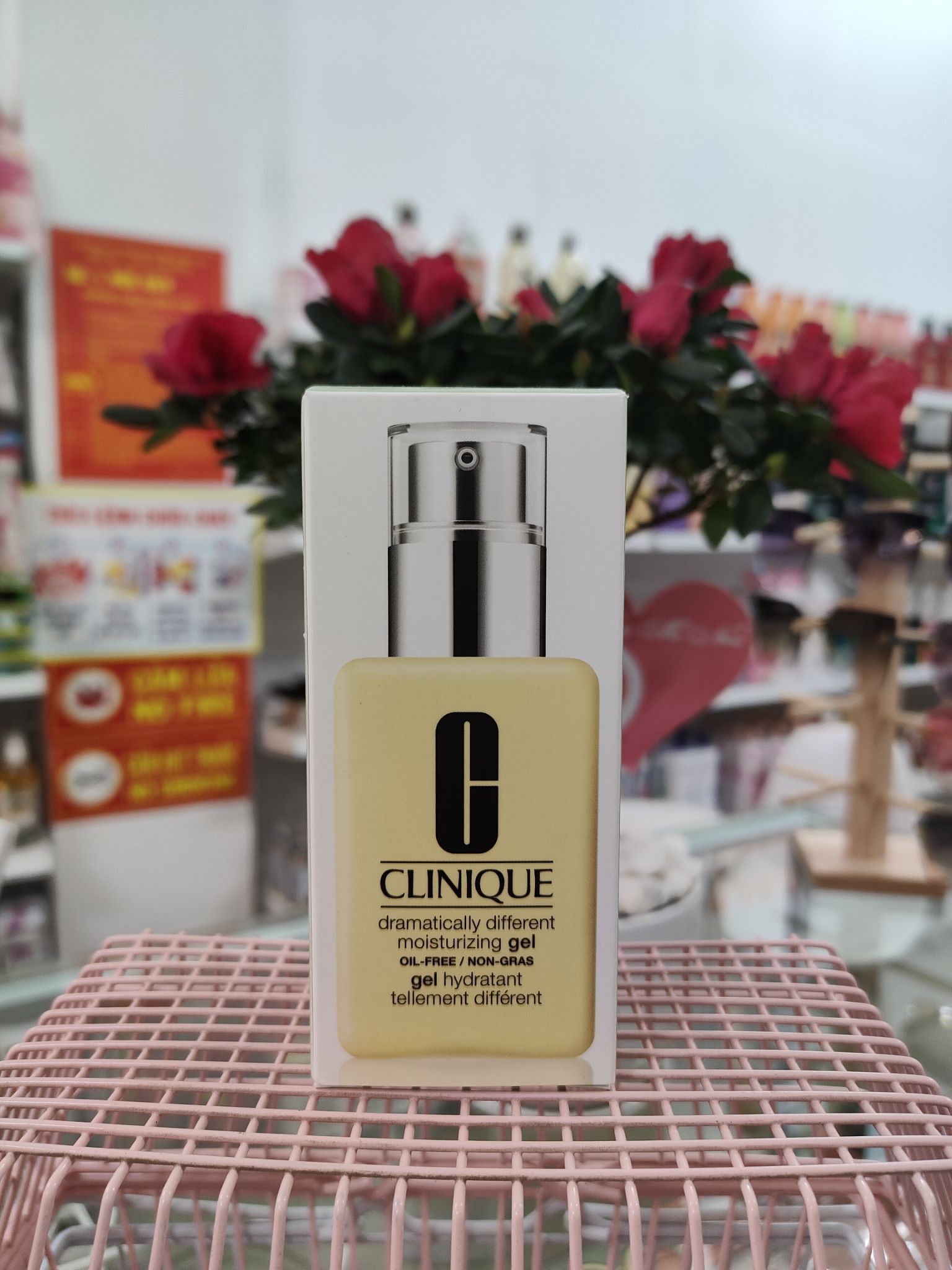 gel dưỡng ẩm clinique dramatically different moisturizing 125ml